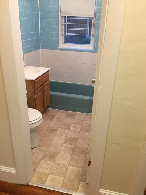 32 Lancaster Ter, Washington Square