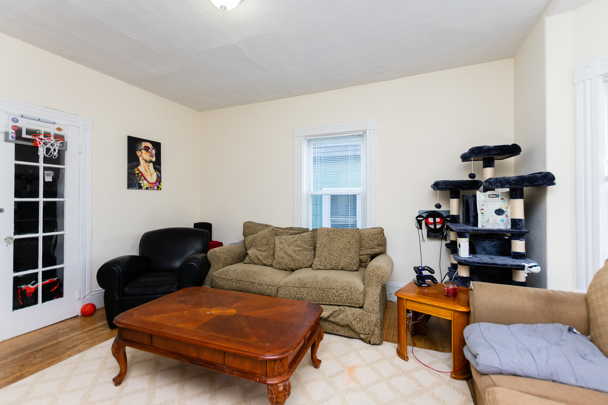 41 Pratt St, Allston