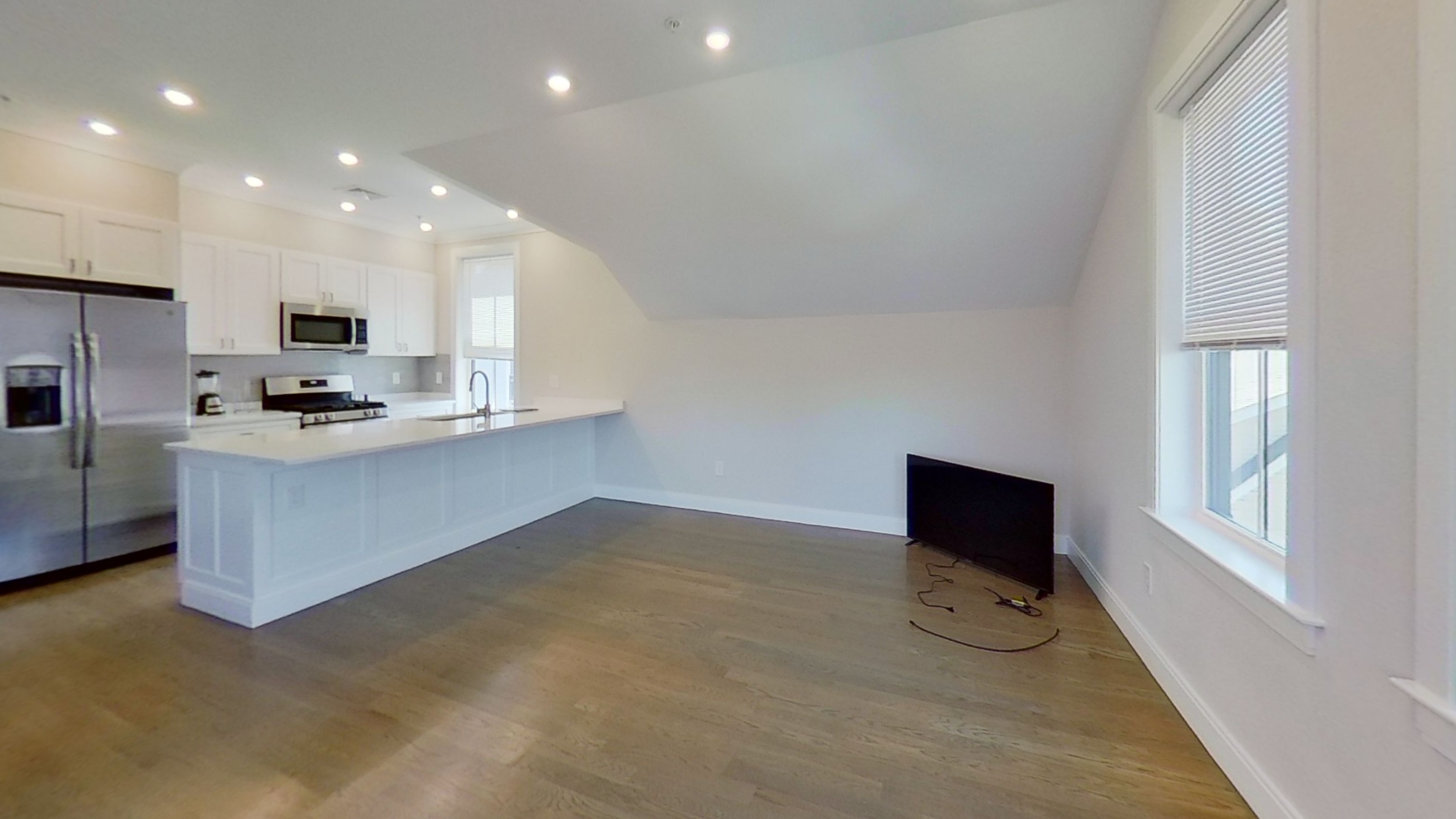 79 Linden St, Allston