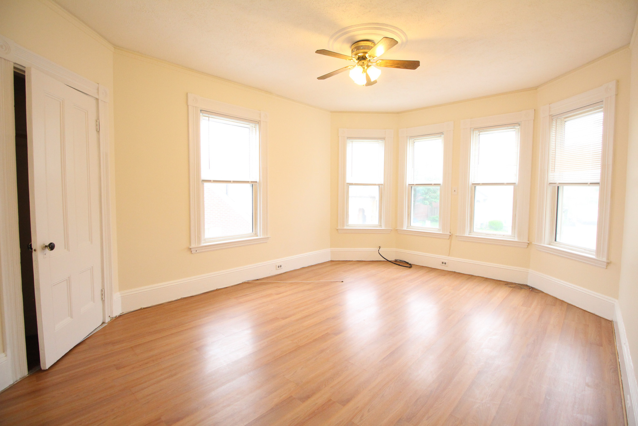 40 Forest St, Roxbury