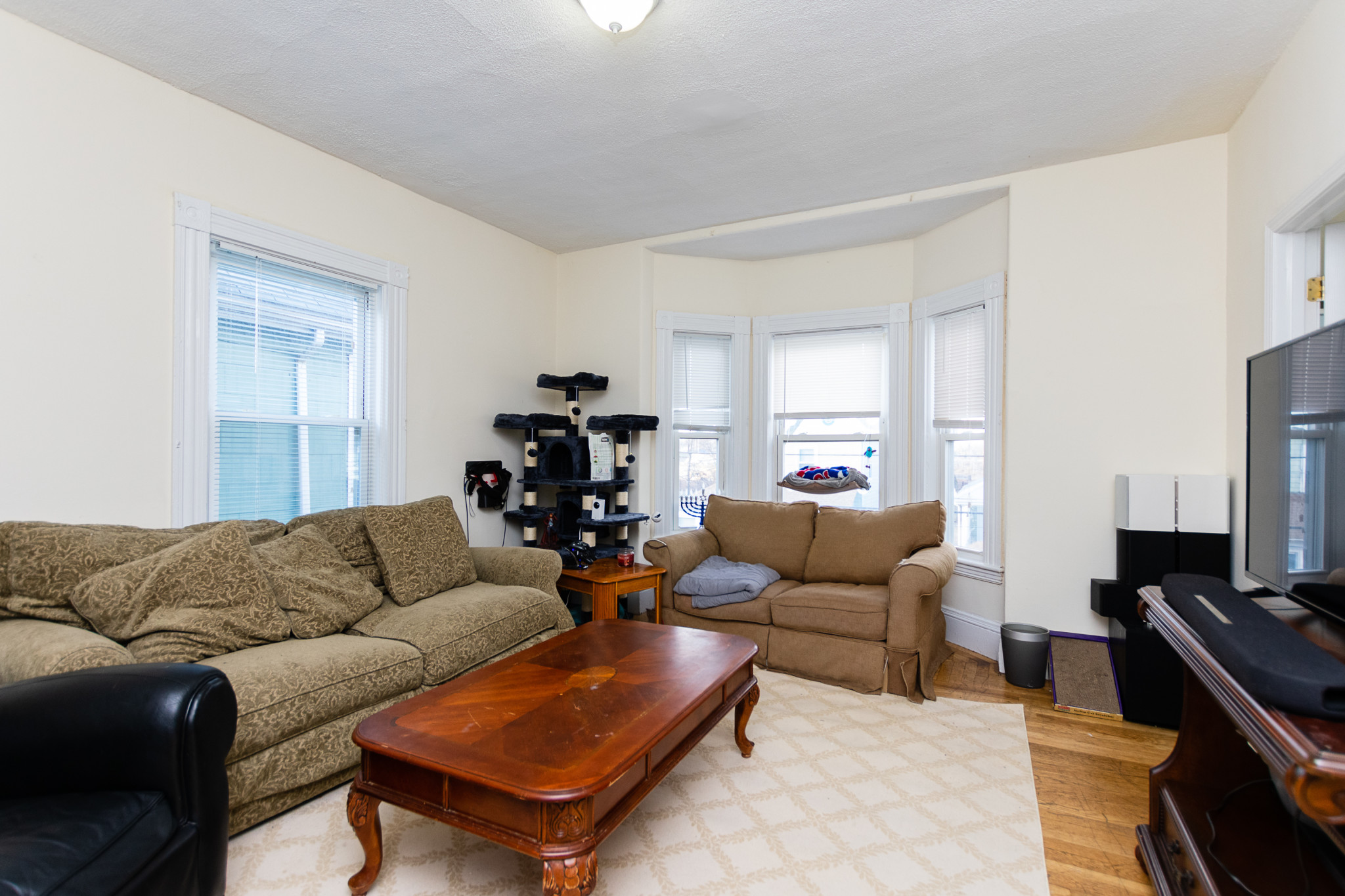 41 Pratt St, Allston