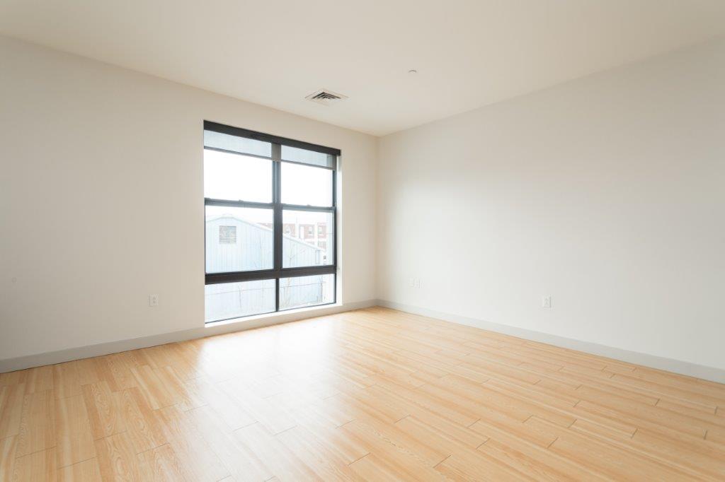 320 D St, South Boston