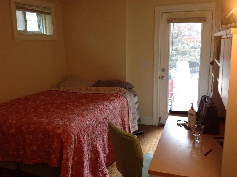 26 Saint Albans Rd, Mission Hill