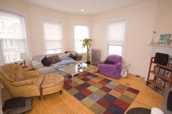 47 Hillside, Mission Hill