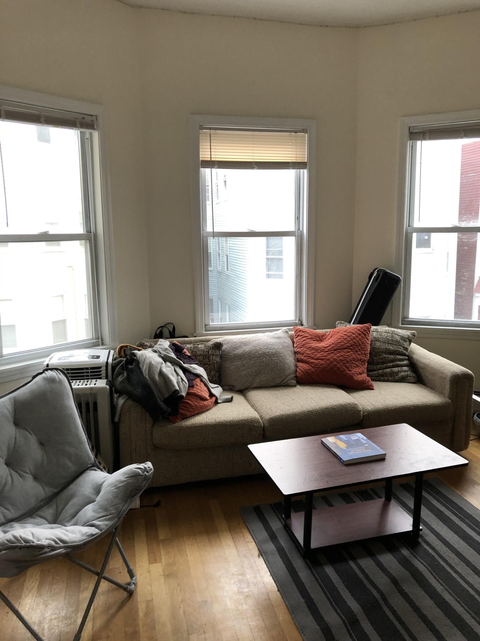 143 Hillside St, Mission Hill