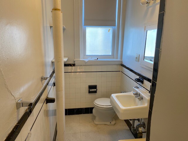 1826 Commonwealth Ave, Brighton