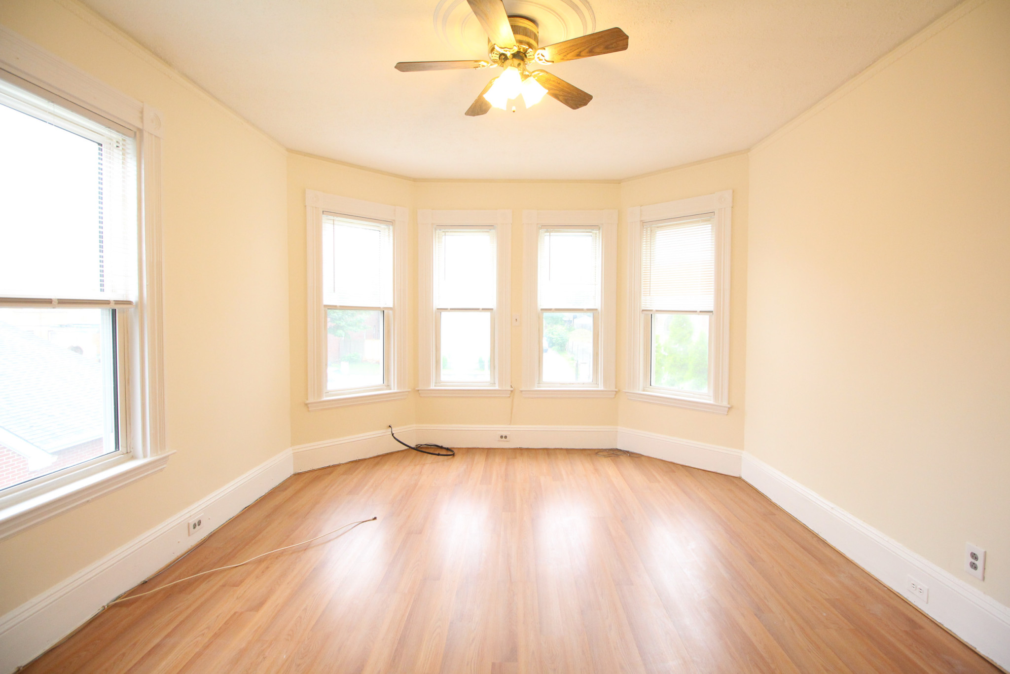 40 Forest St, Roxbury