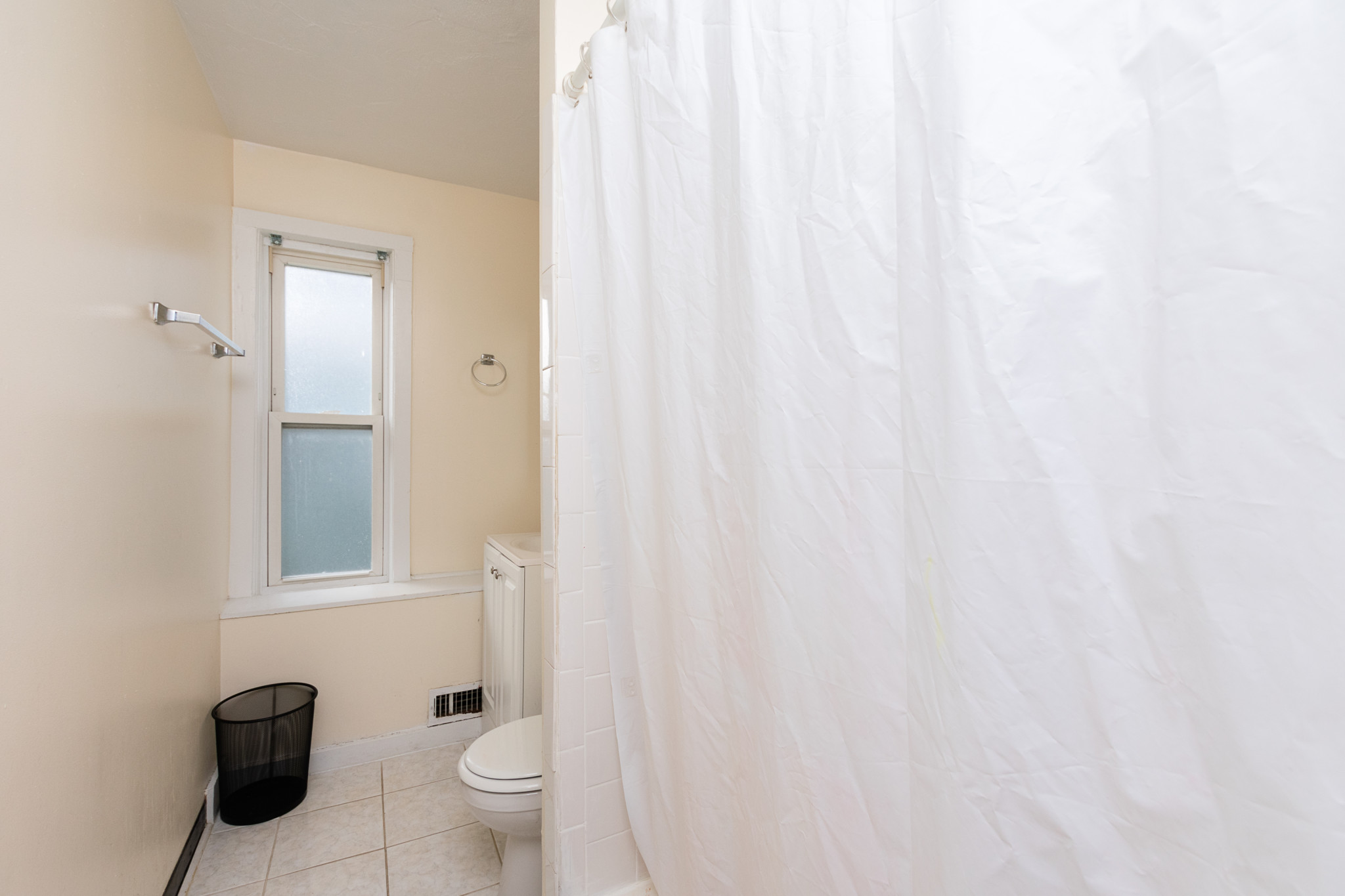 41 Pratt St, Allston