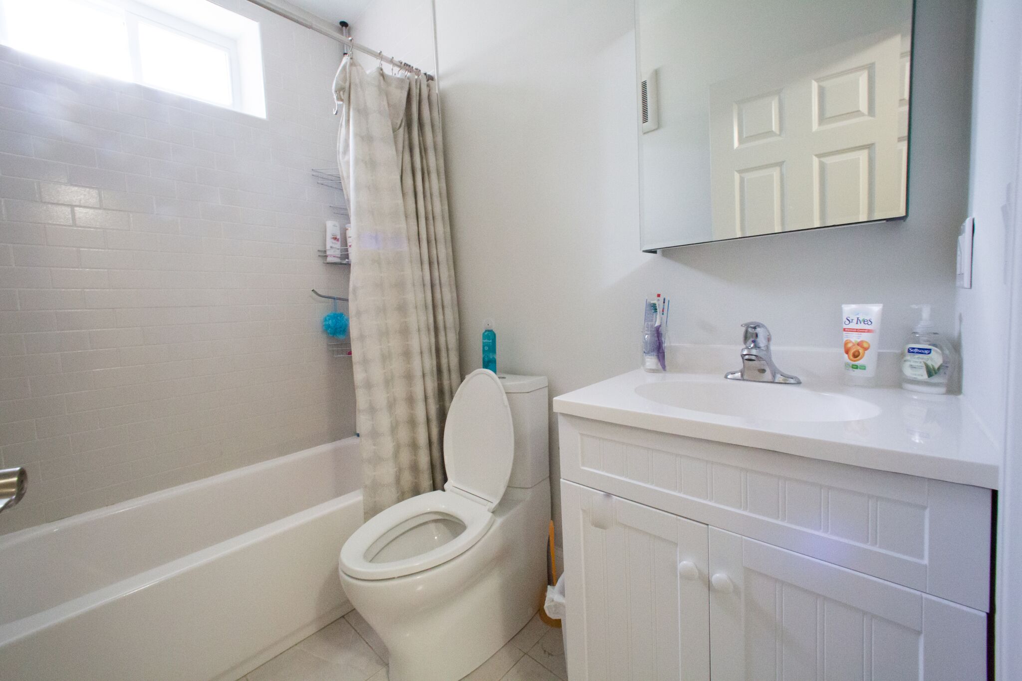 37 Beaconsfield Rd, Brookline Hills