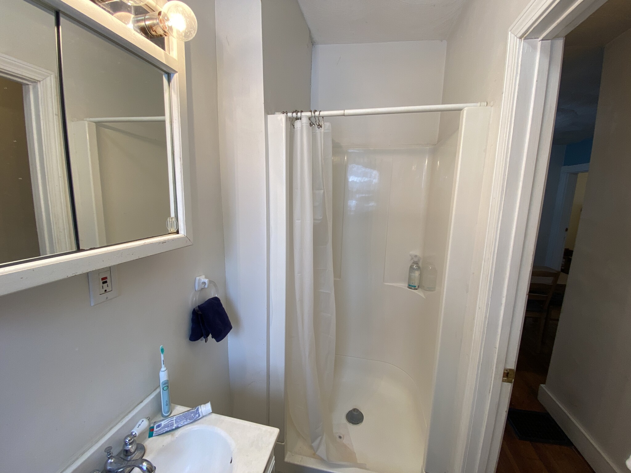 37 Cameron Ave, Davis Square