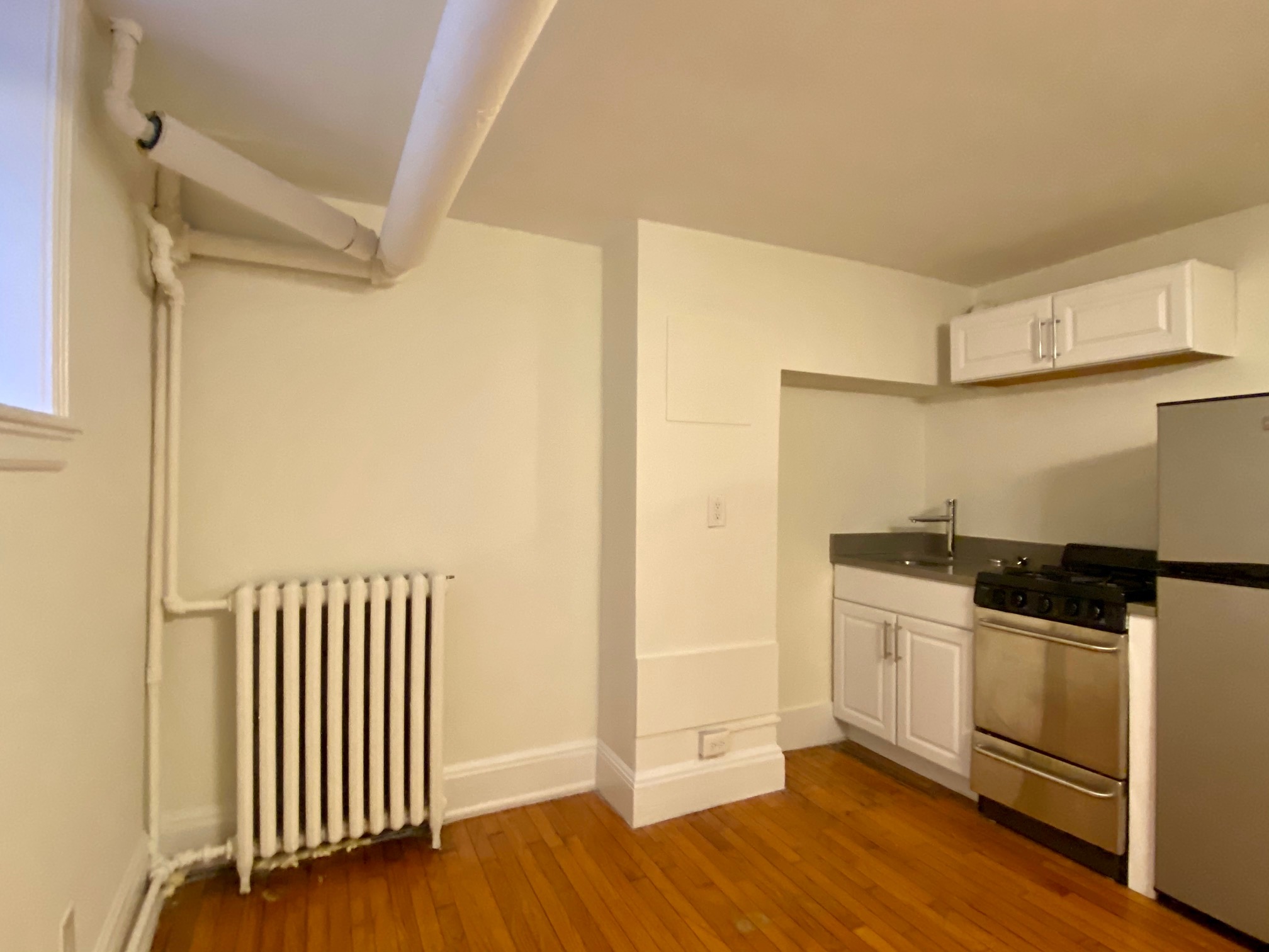 86 Charles St, Beacon Hill