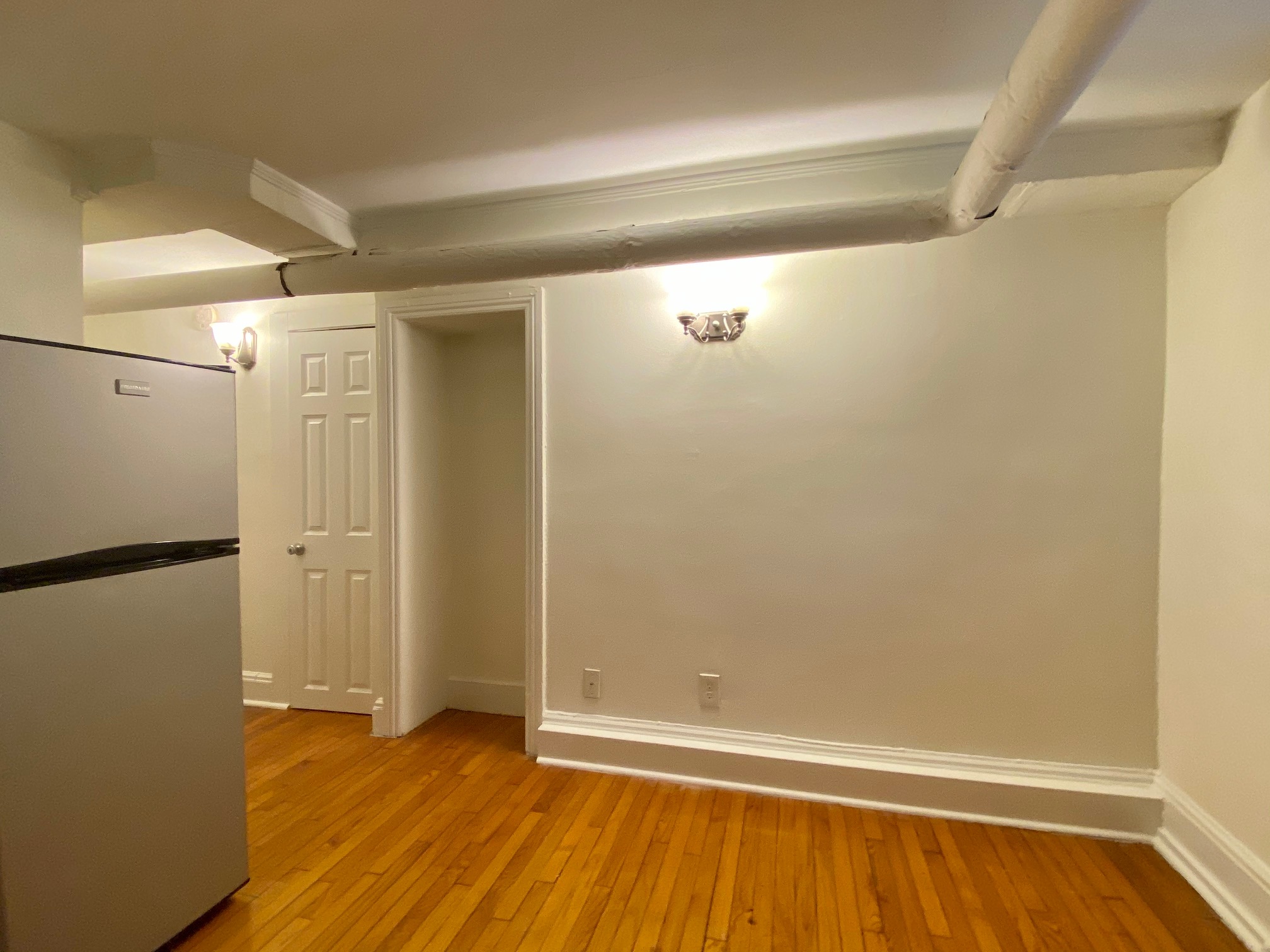 86 Charles St, Beacon Hill