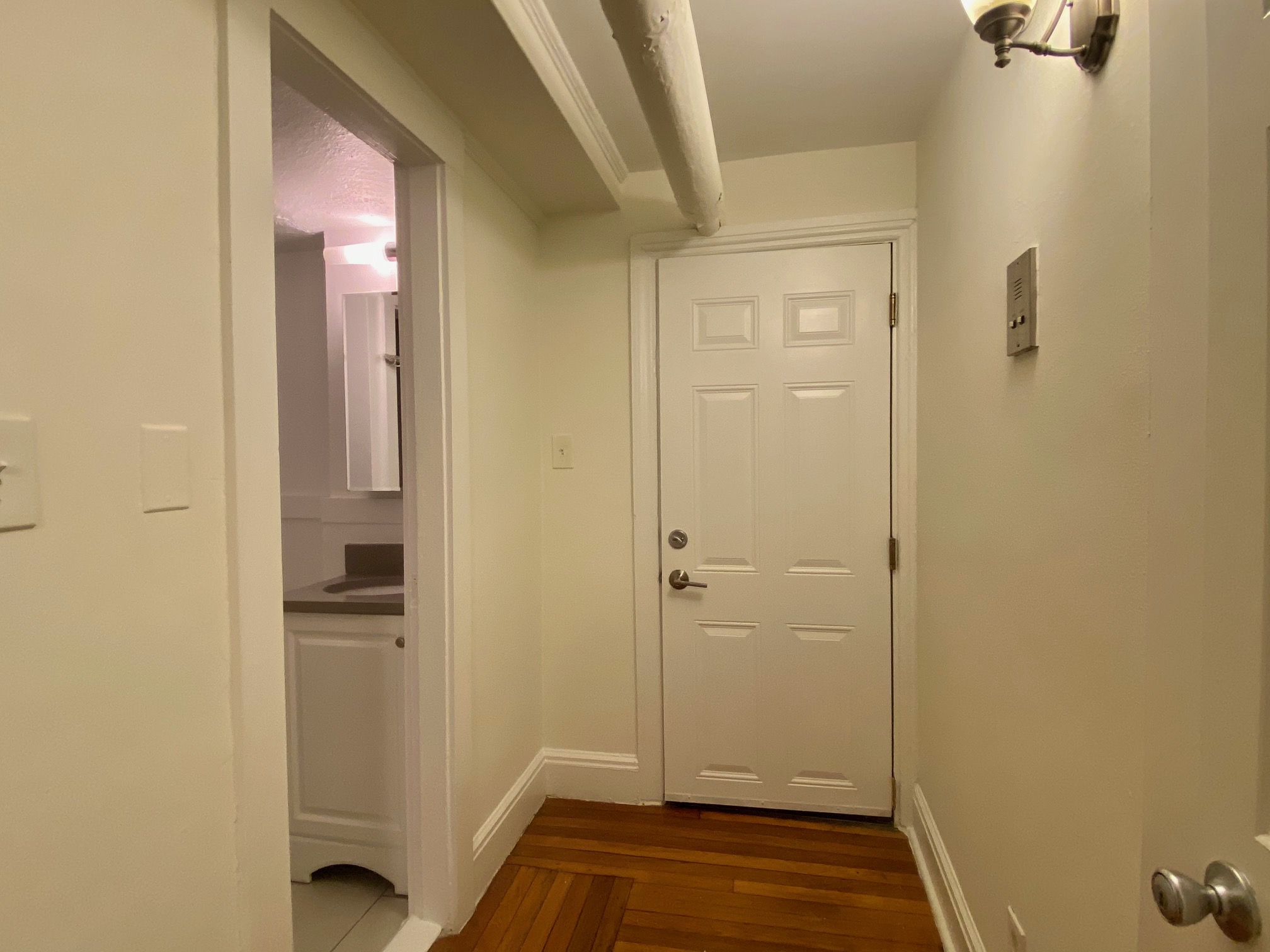 86 Charles St, Beacon Hill