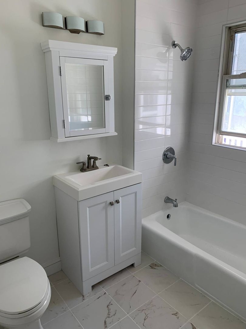 87 Winthrop Shore Dr, Winthrop