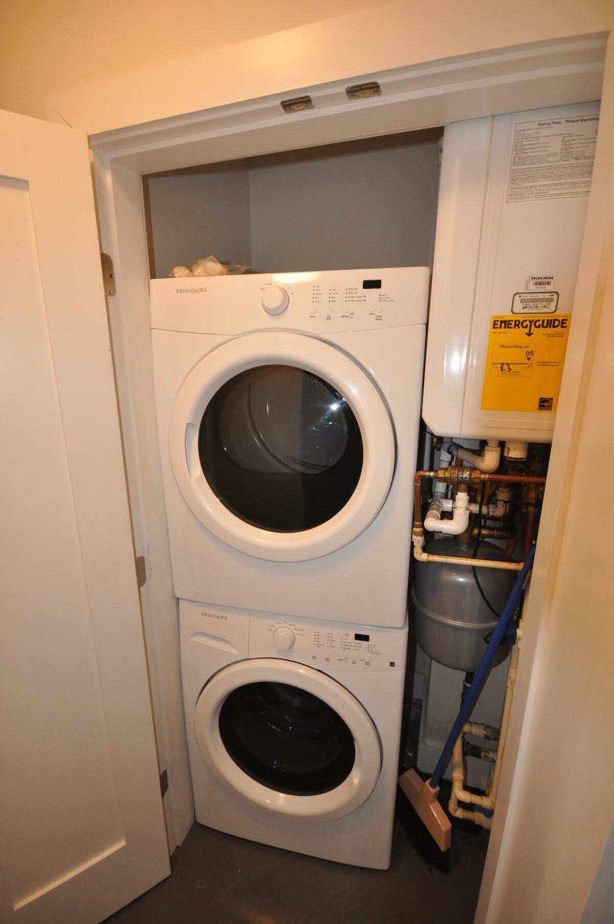 659 Massachusetts Ave, South End