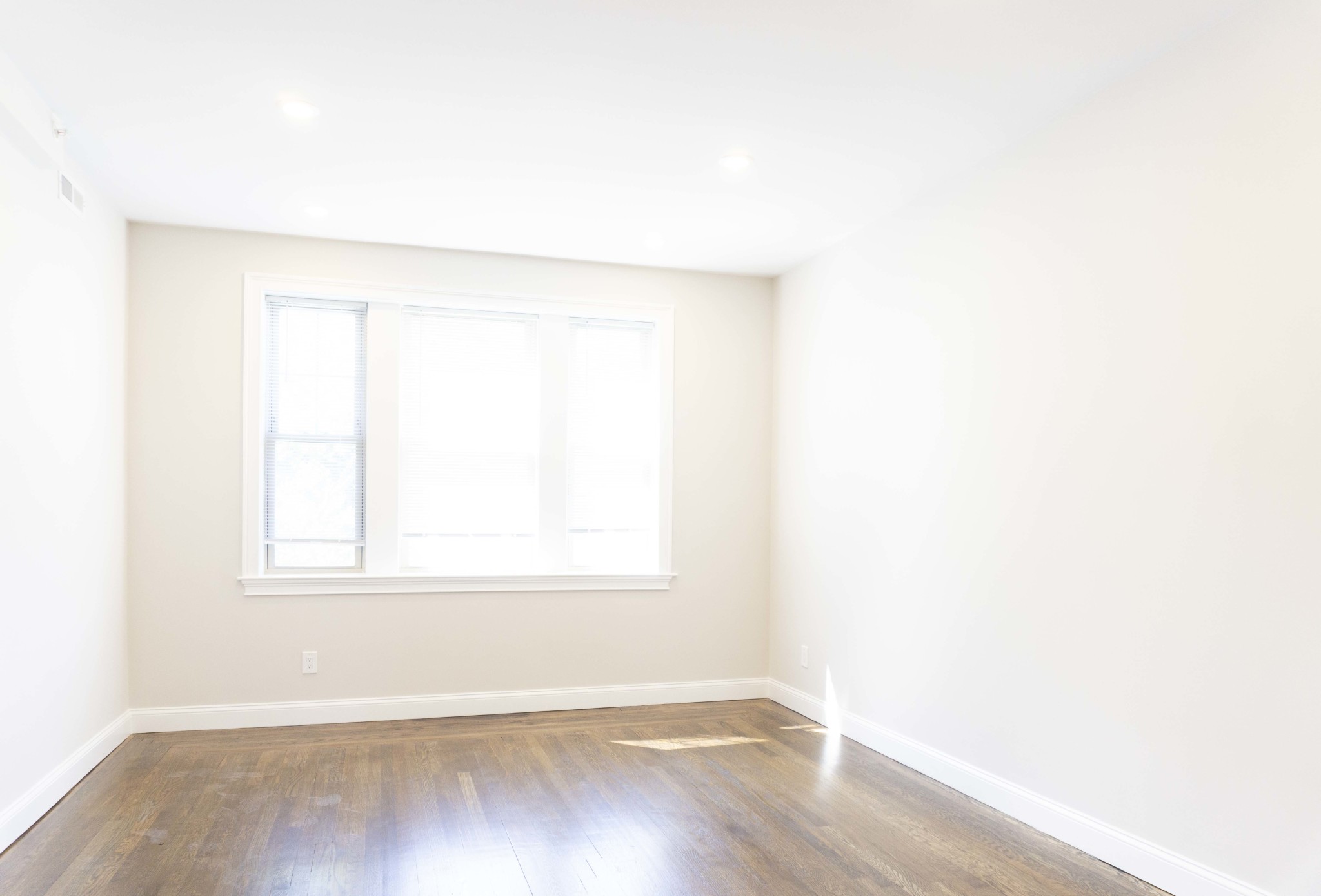 2017 Commonwealth Ave, Brighton