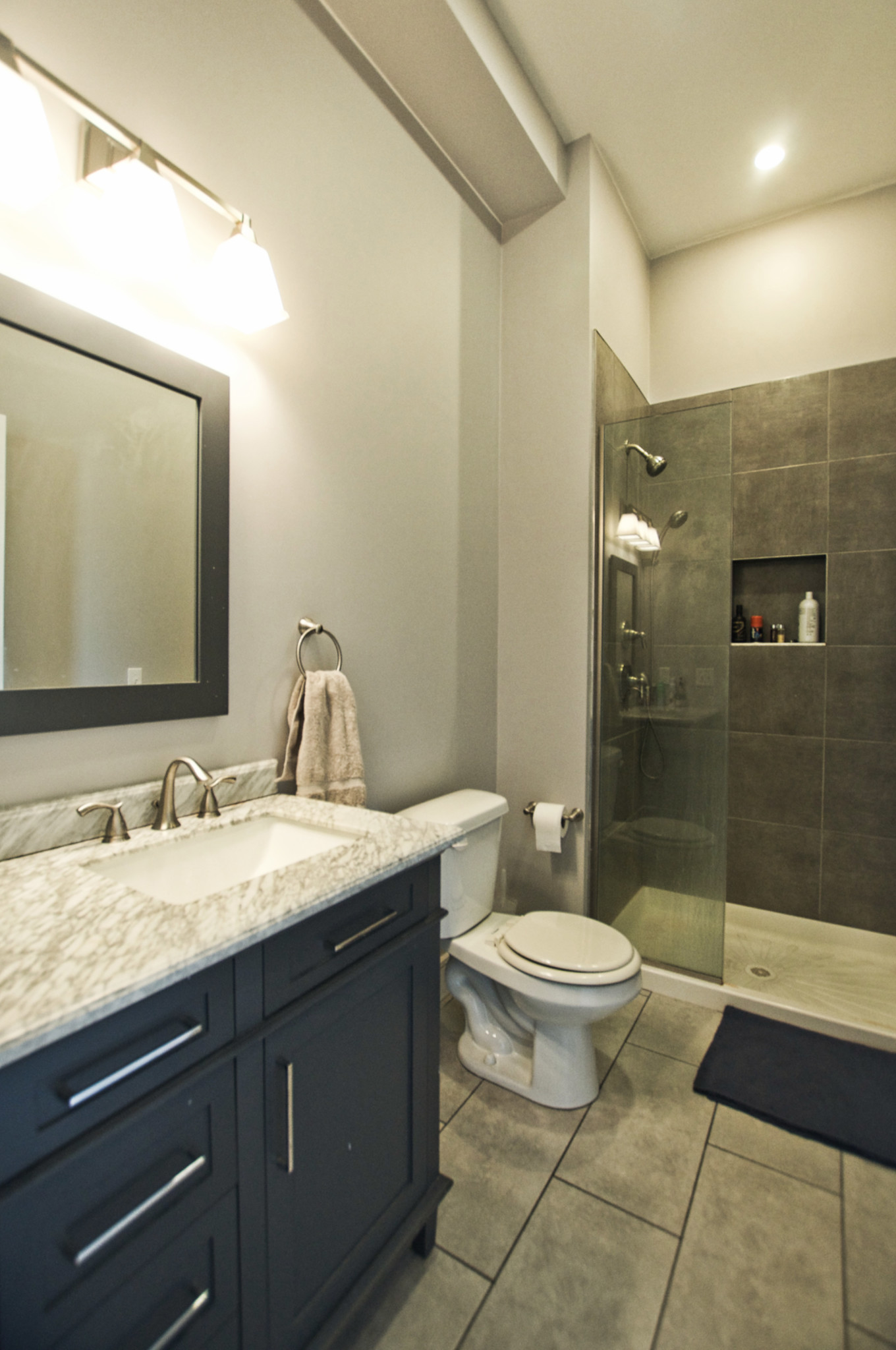 877 Beacon St, Fenway