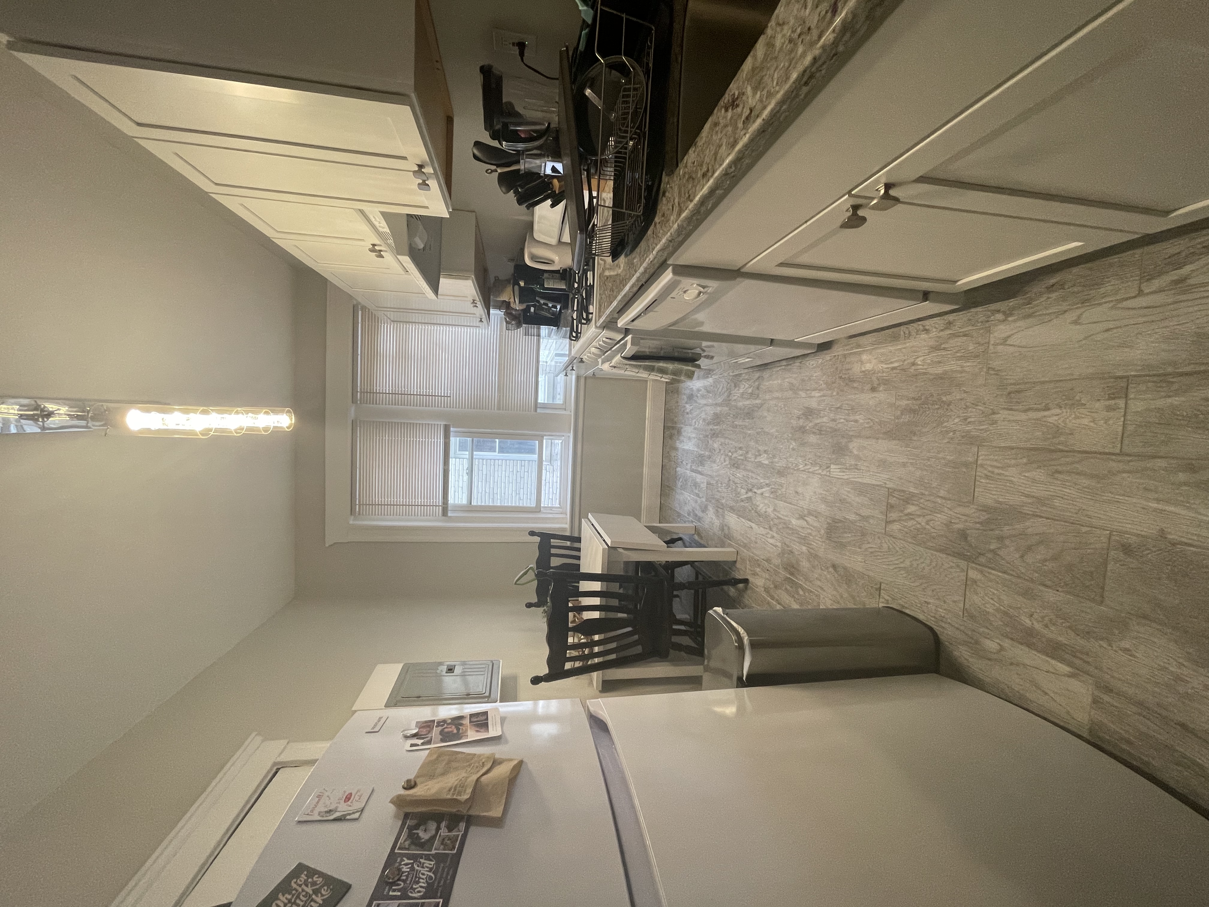 325 Summit Ave, Brighton