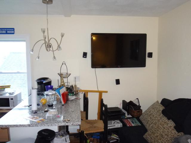 128 Hillside Se, Mission Hill