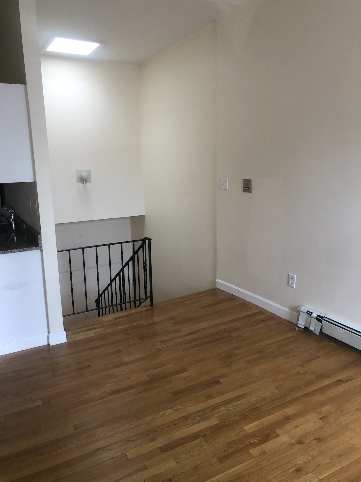 28 Phillips St, Beacon Hill