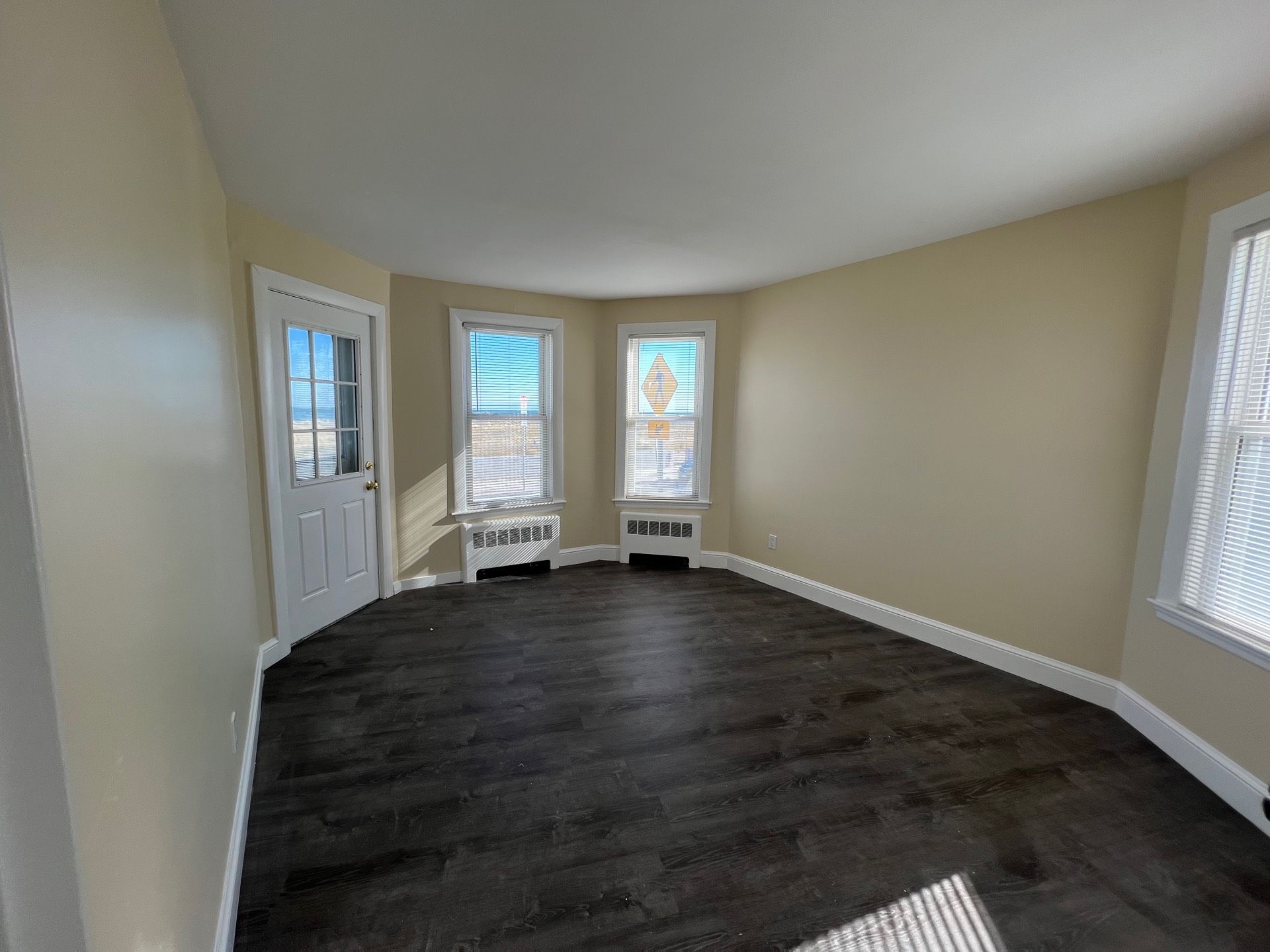 87 Winthrop Shore Dr, Winthrop