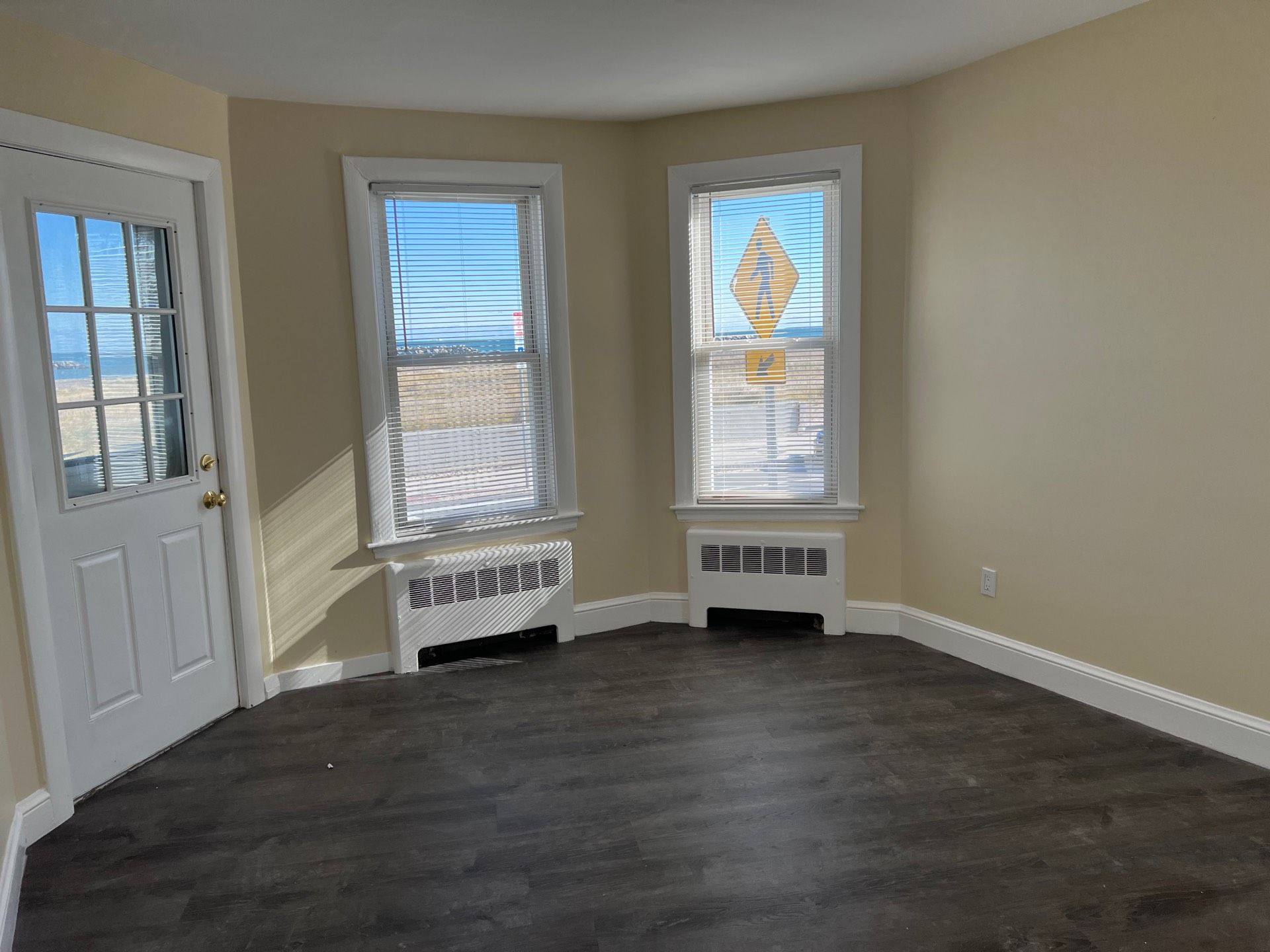 87 Winthrop Shore Dr, Winthrop