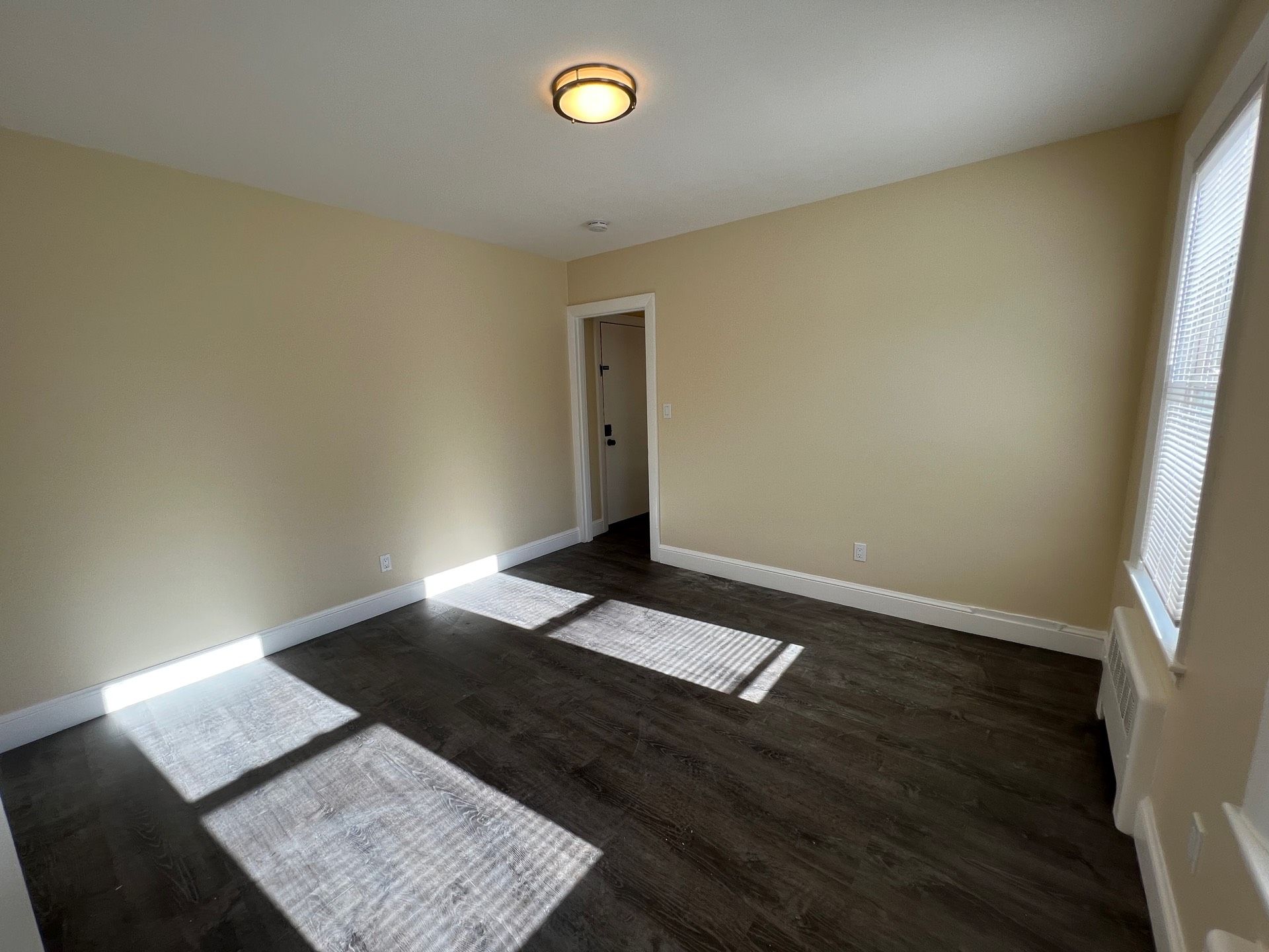 87 Winthrop Shore Dr, Winthrop