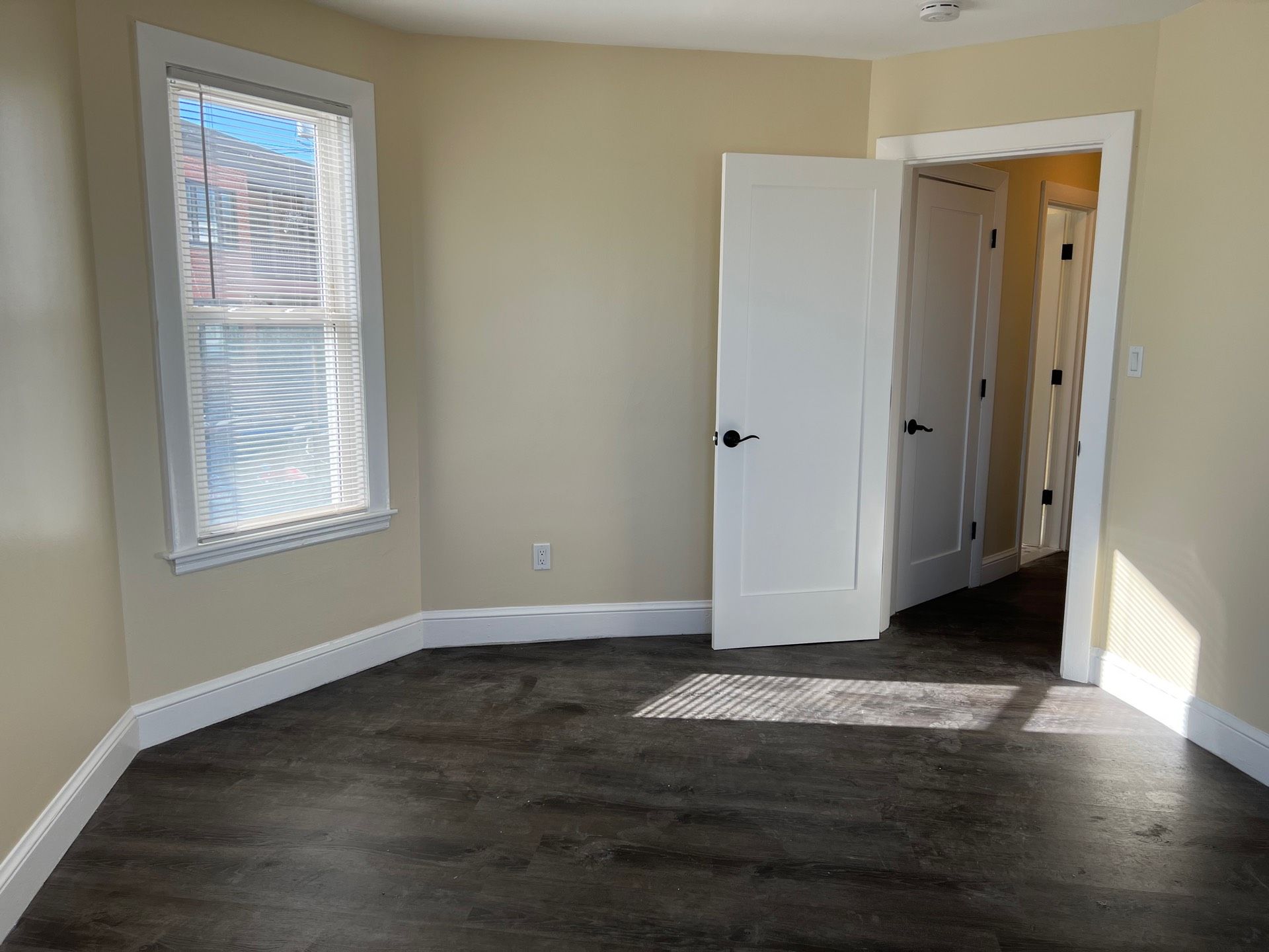 87 Winthrop Shore Dr, Winthrop