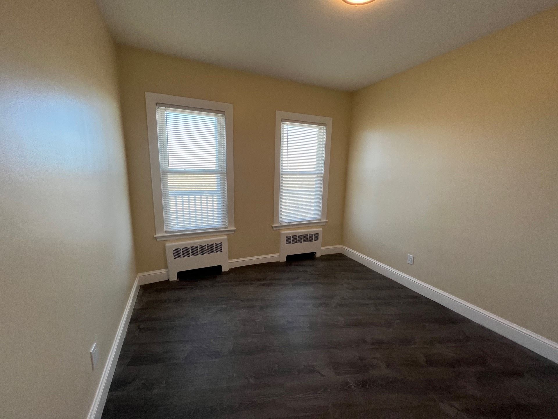 87 Winthrop Shore Dr, Winthrop