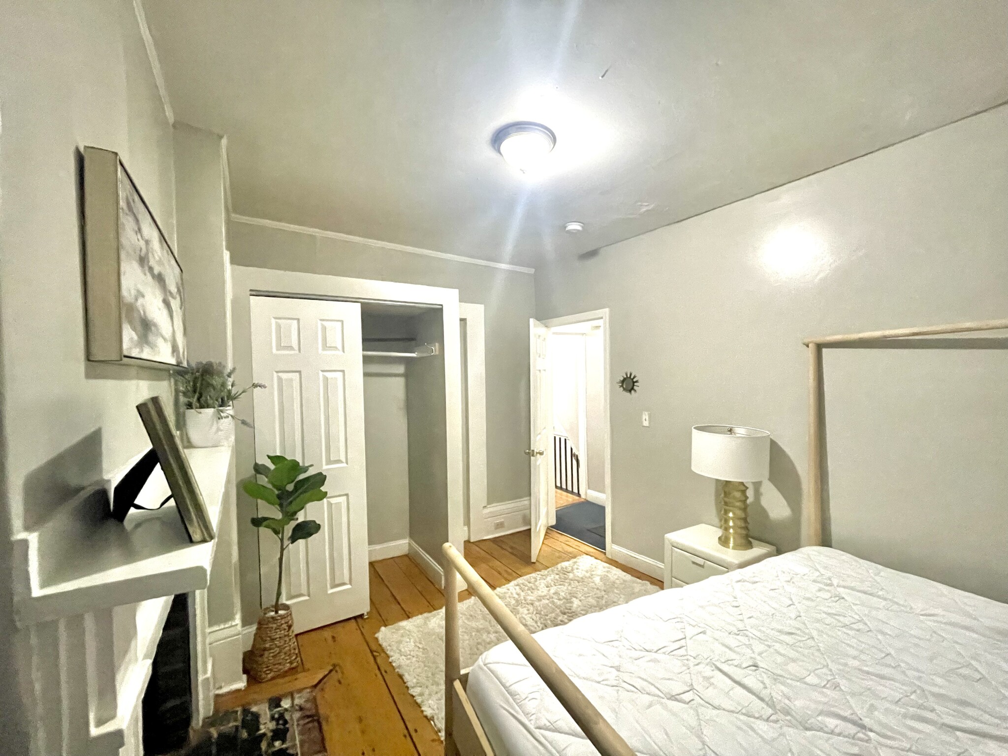 14 Champney Pl, Beacon Hill