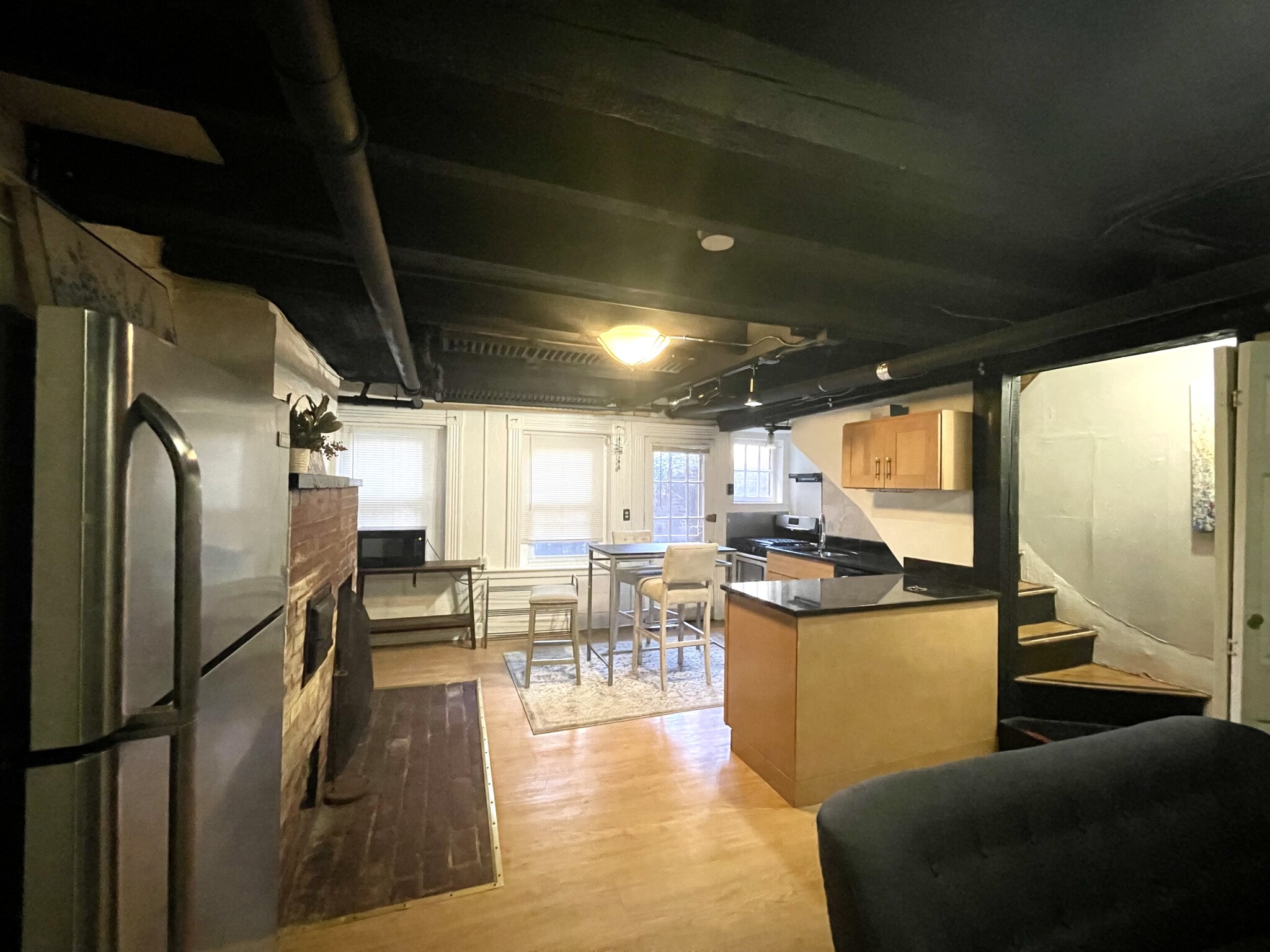 14 Champney Pl, Beacon Hill