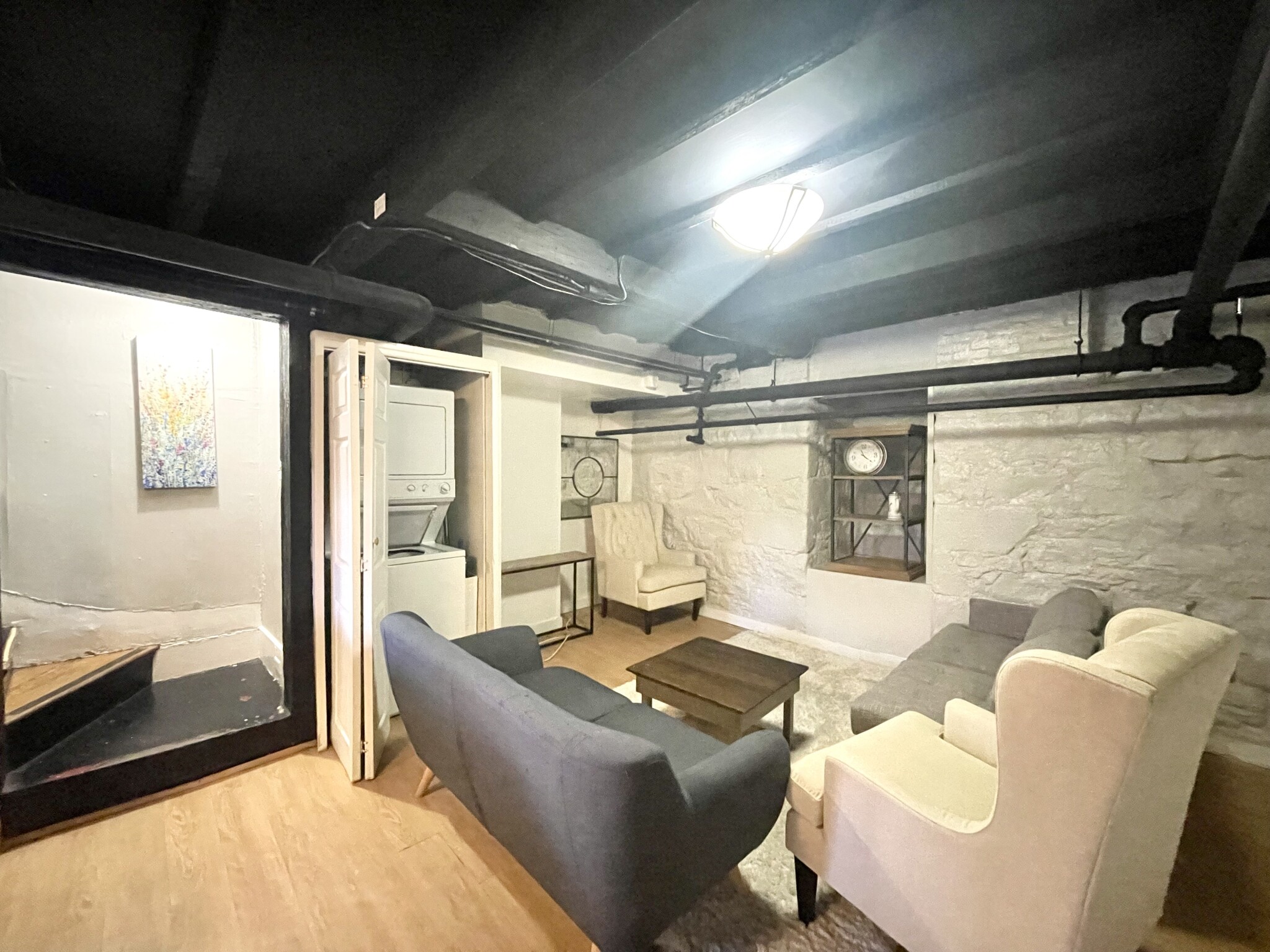 14 Champney Pl, Beacon Hill