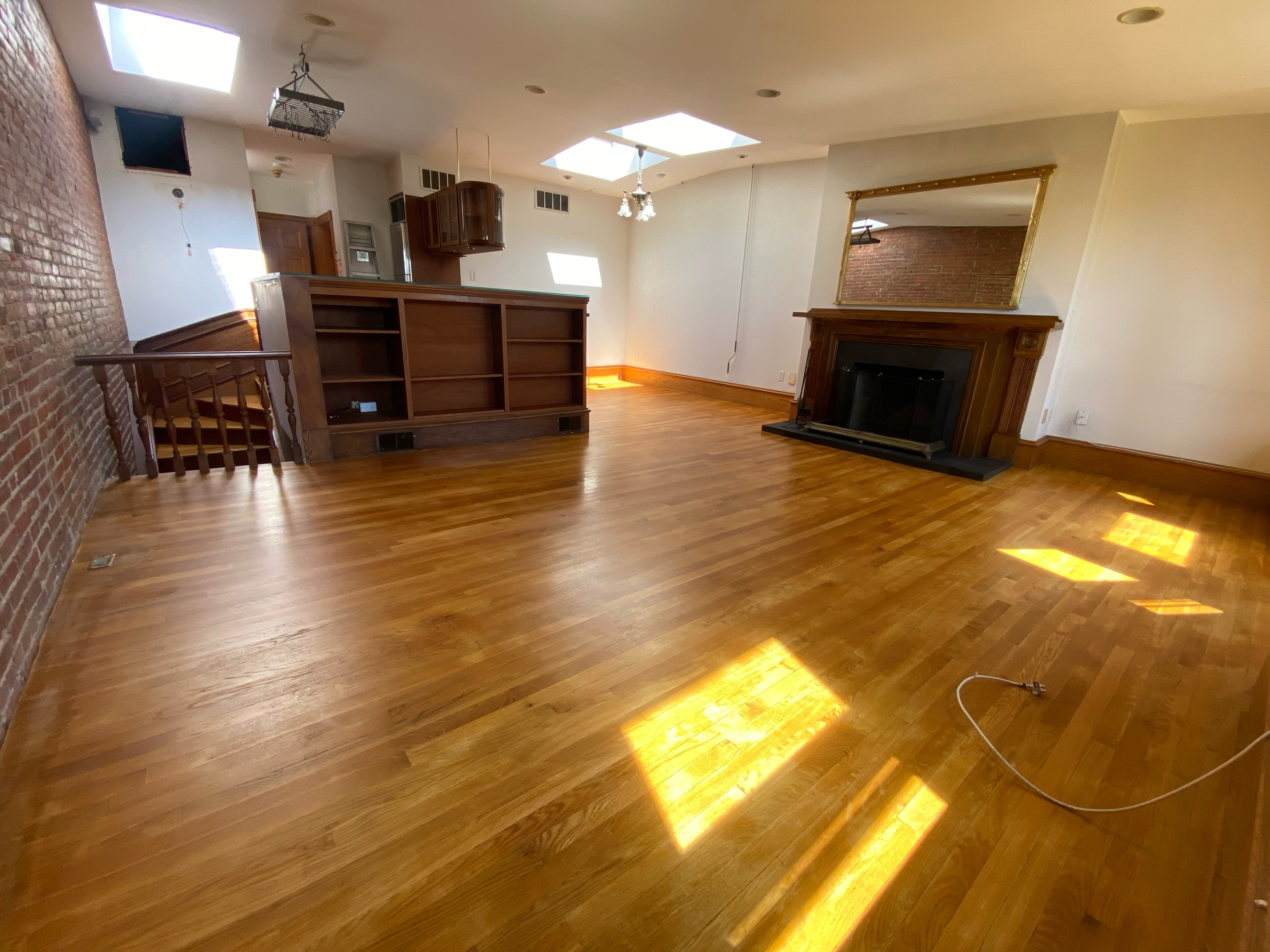 13 Holyoke St, South End