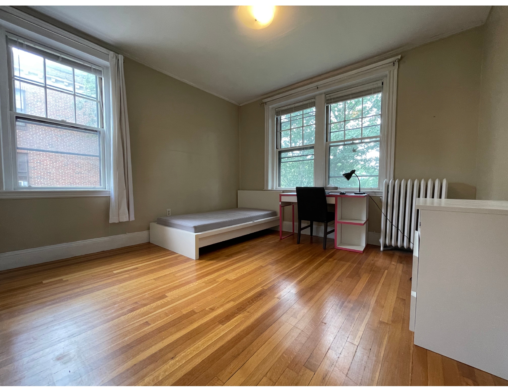 1984 Commonwealth Ave, Brighton