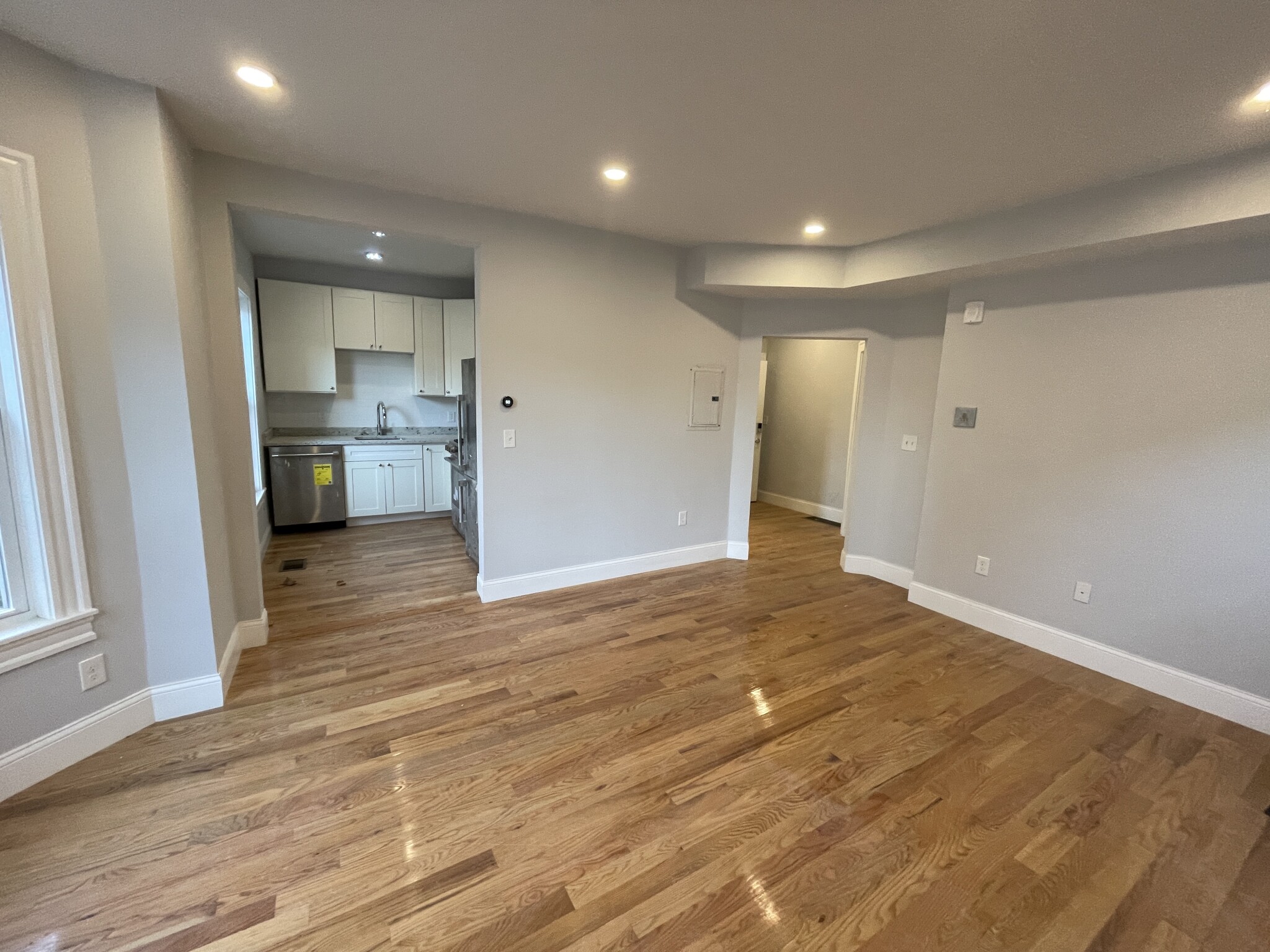 374 Oxford St, Porter Square