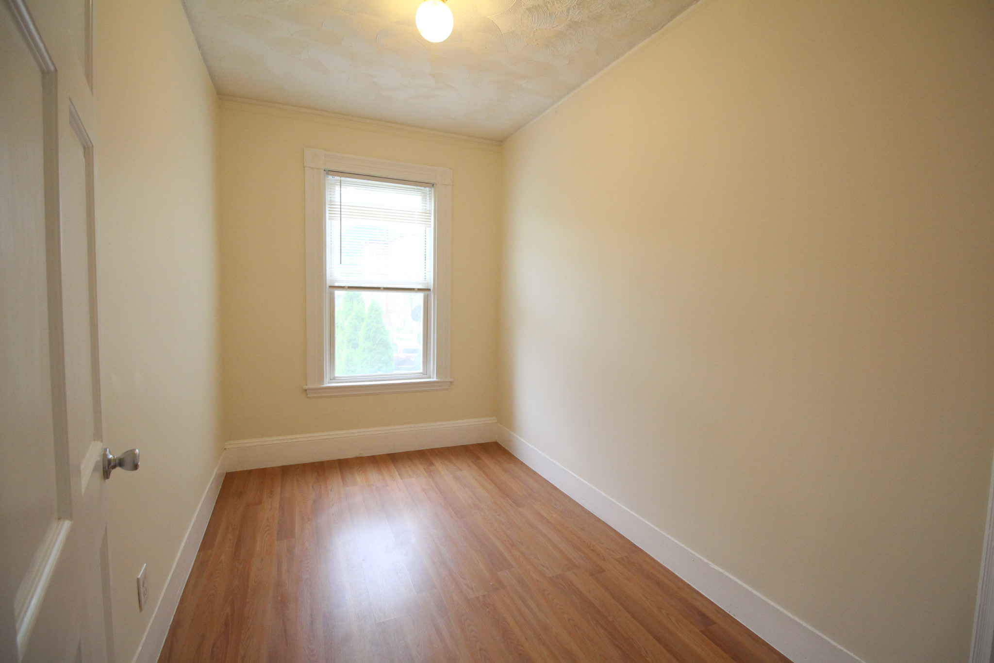 40 Forest St, Roxbury