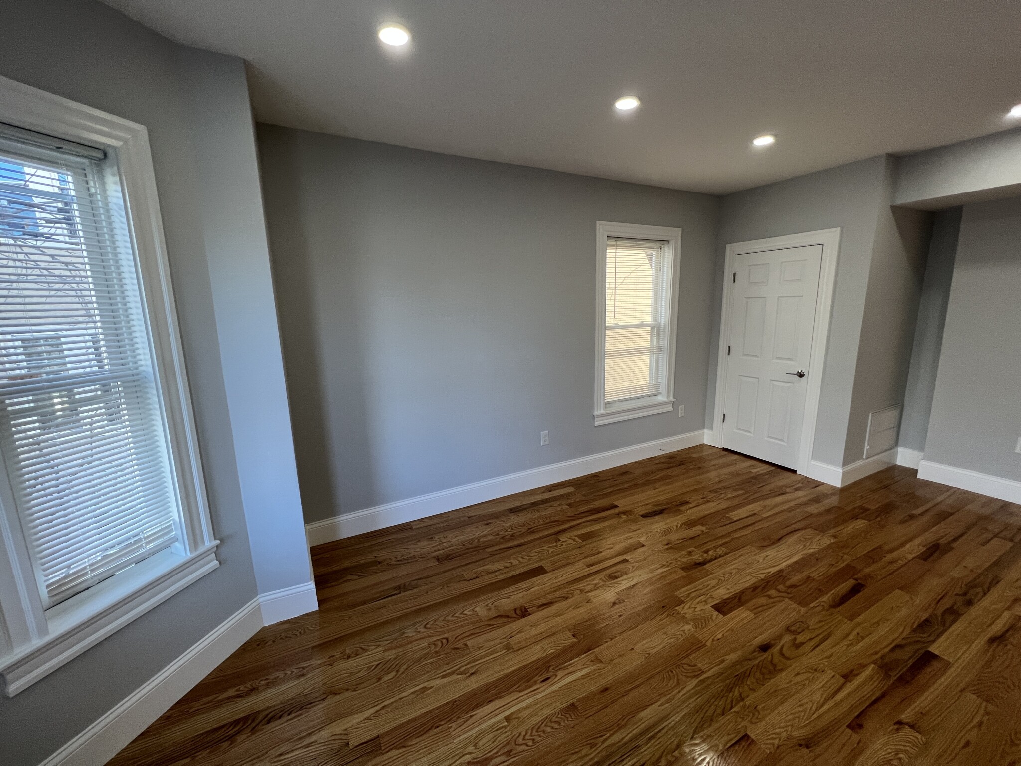 372 Oxford St, Porter Square