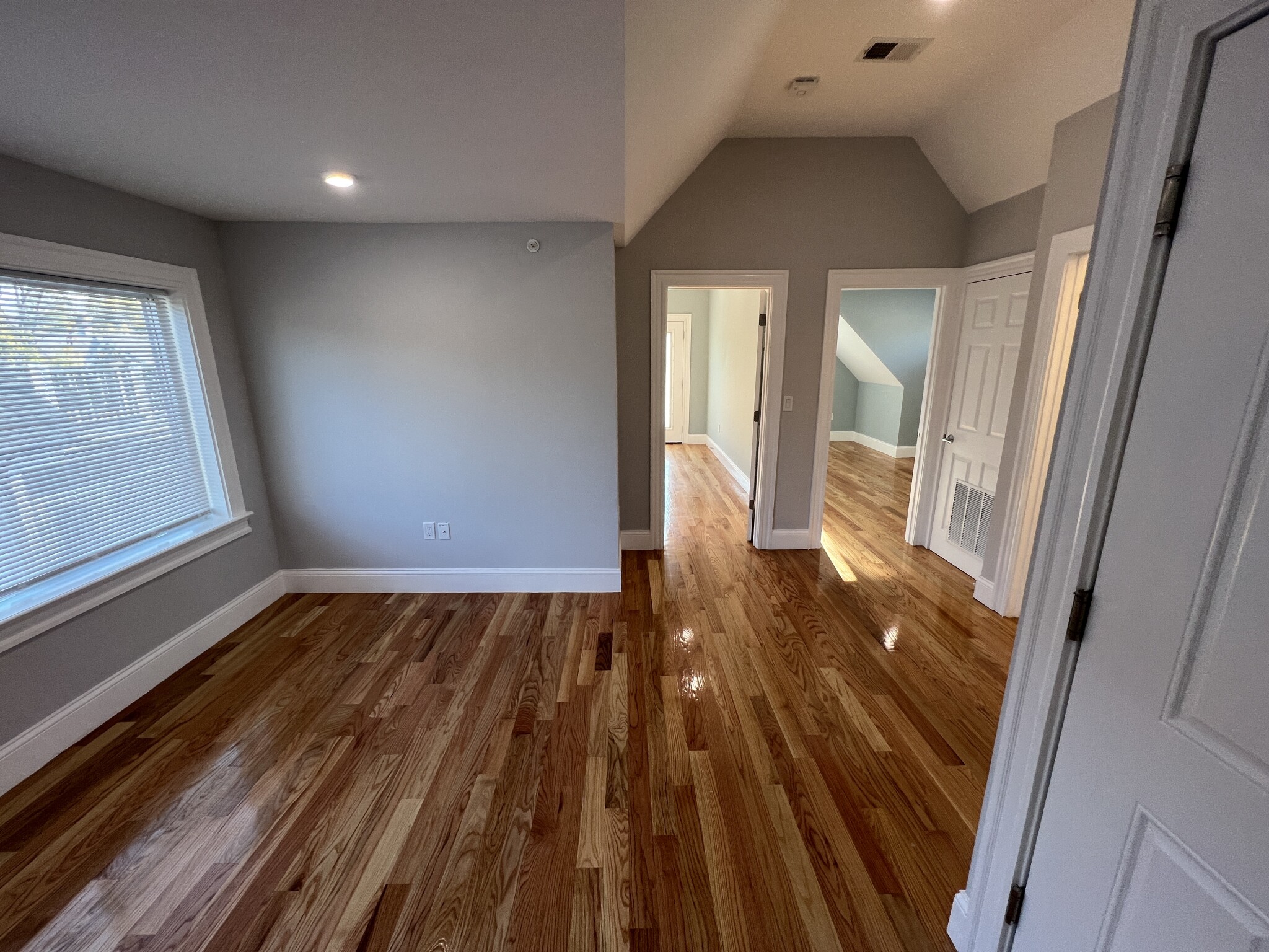 29 Alpine St, Davis Square