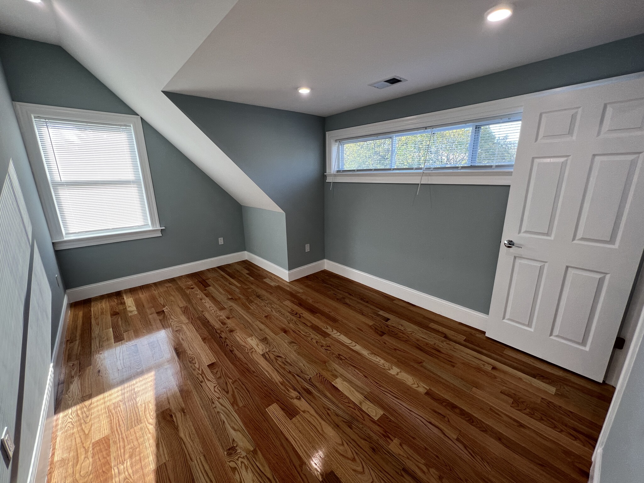 29 Alpine St, Davis Square