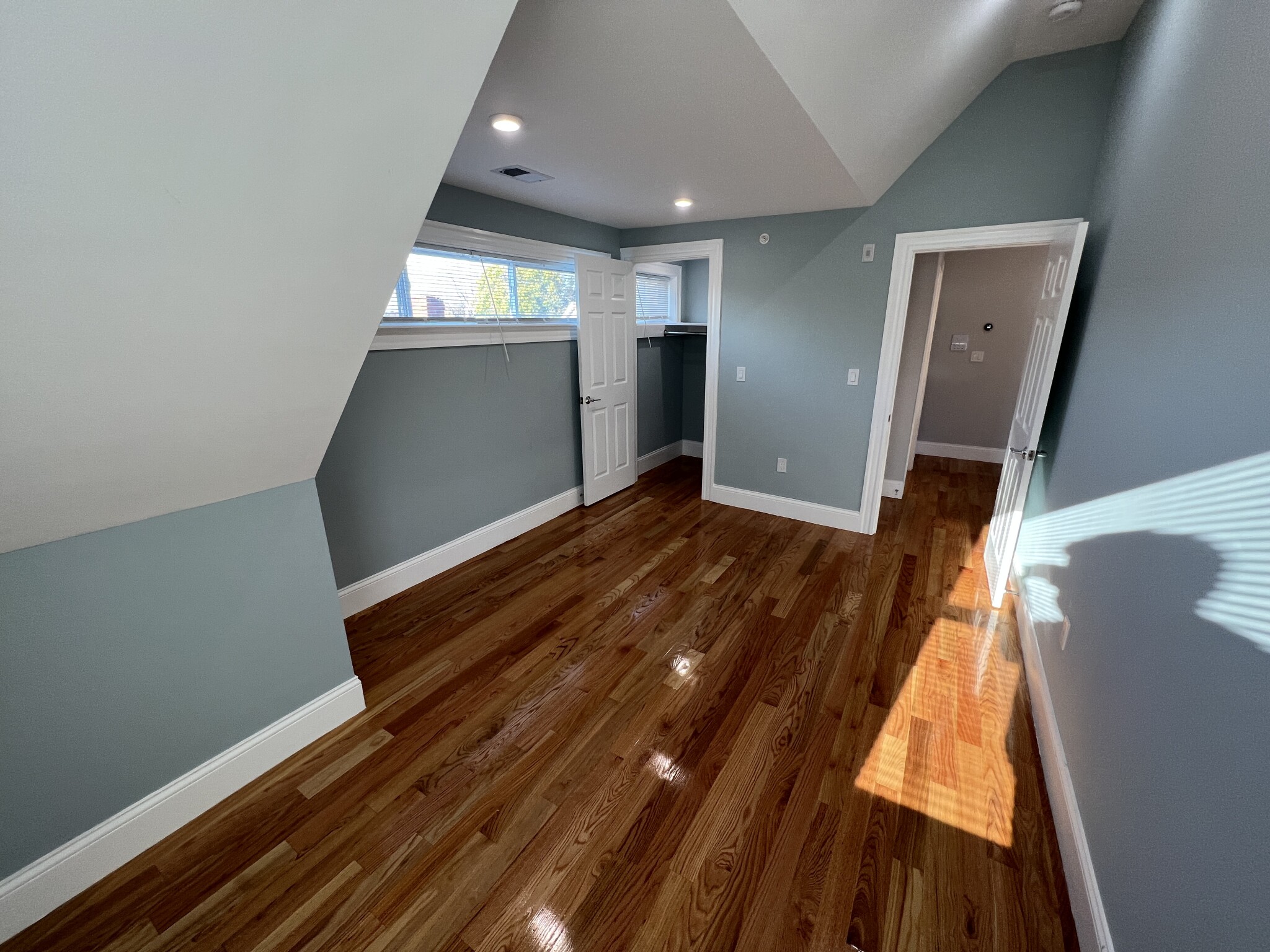 29 Alpine St, Davis Square