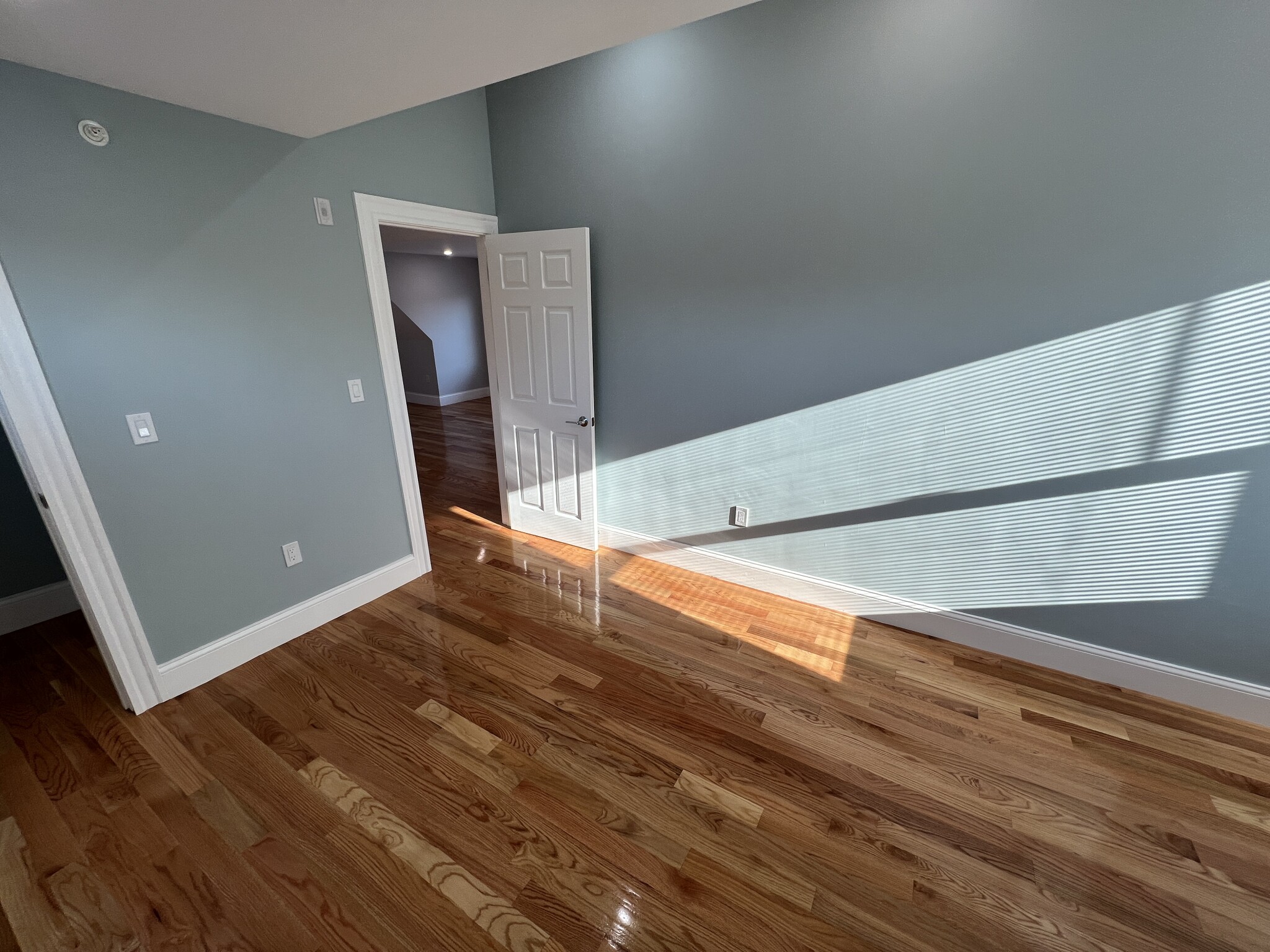 29 Alpine St, Davis Square