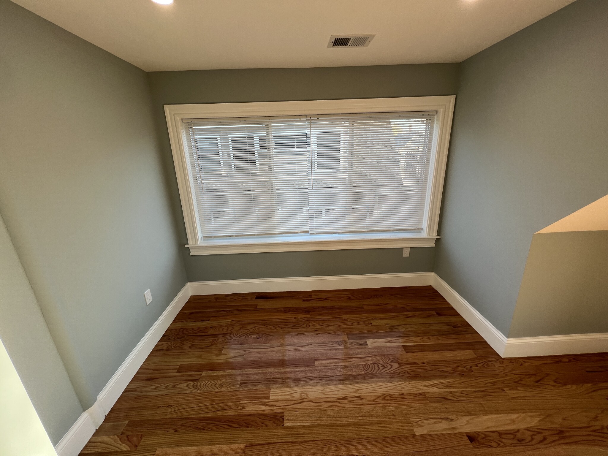 29 Alpine St, Davis Square