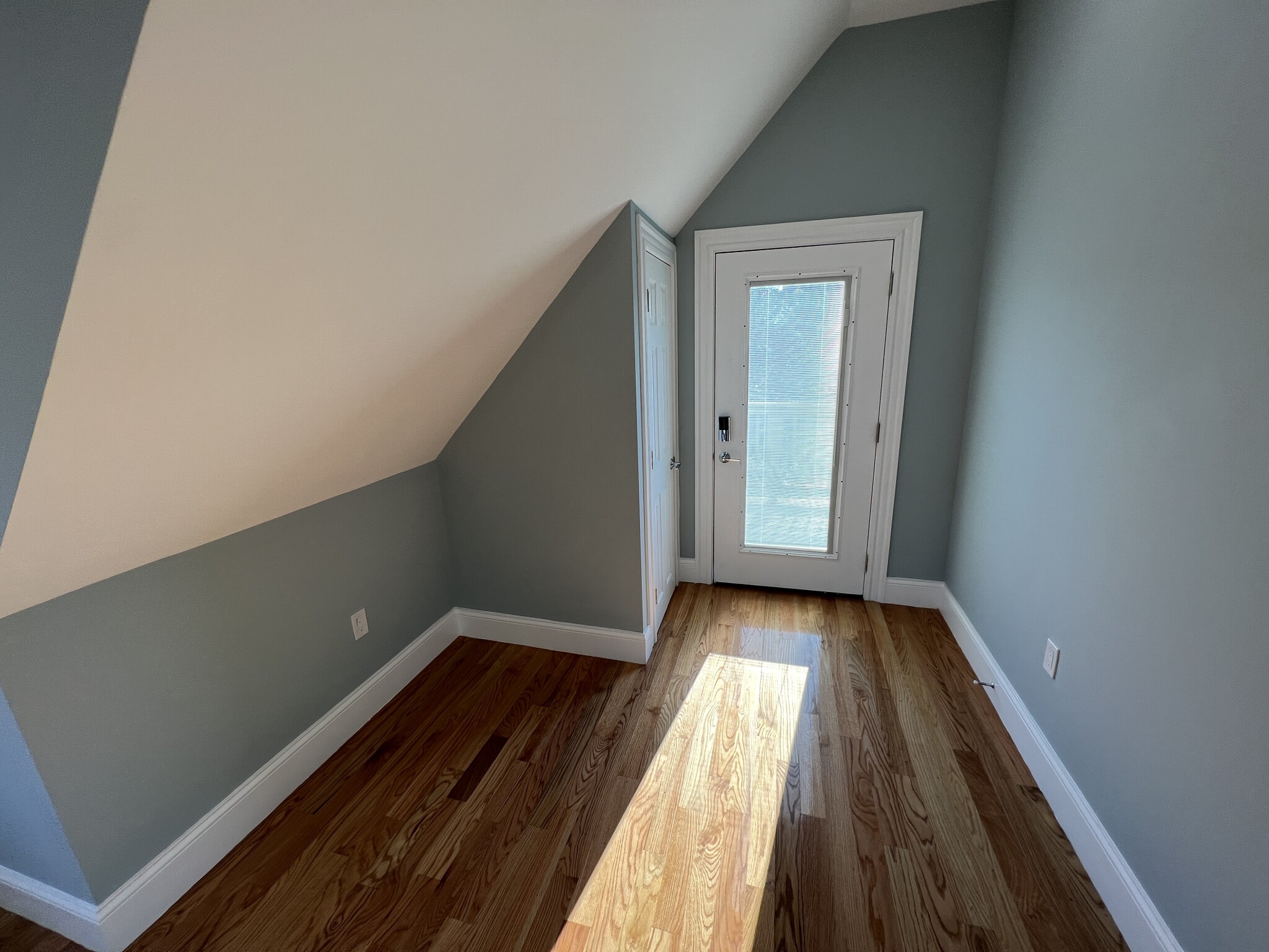 29 Alpine St, Davis Square