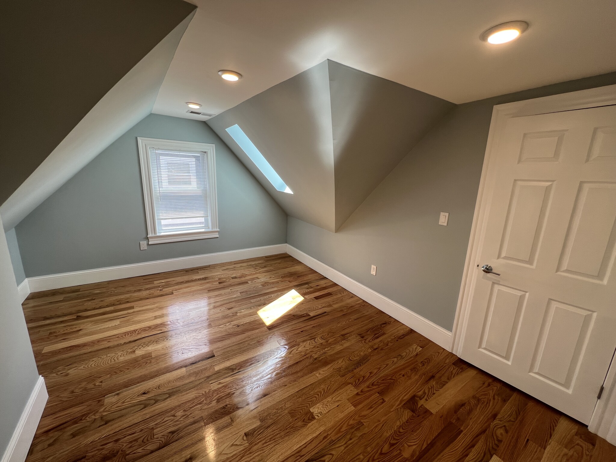 158 Morrison Ave, Davis Square