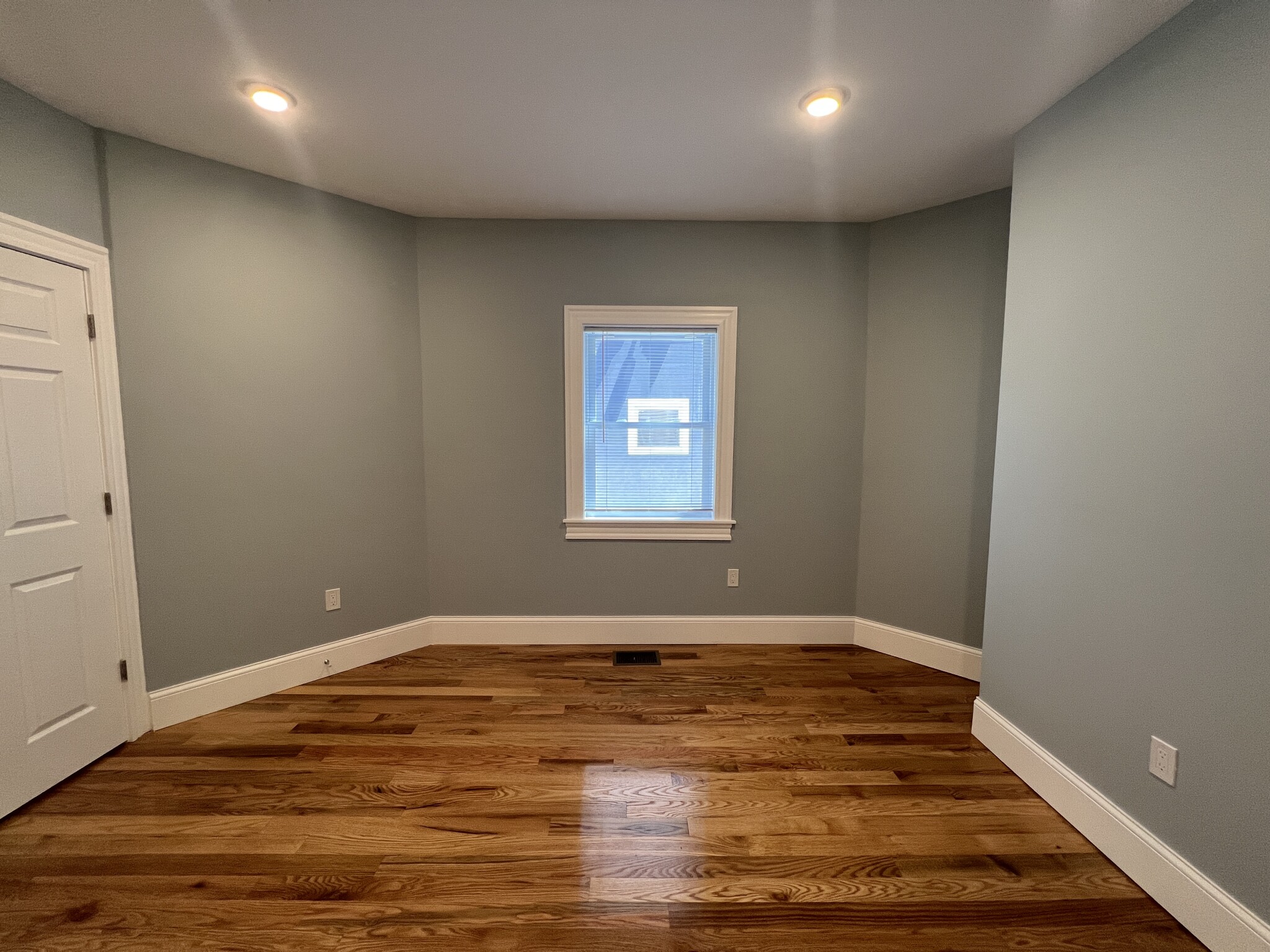 158 Morrison Ave, Davis Square