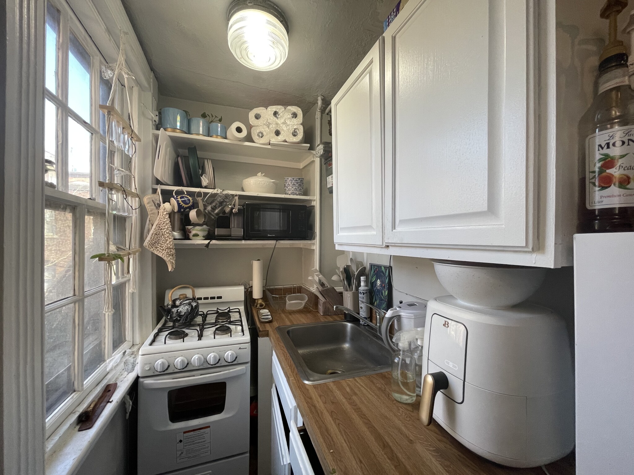 2 Champney Pl, Beacon Hill