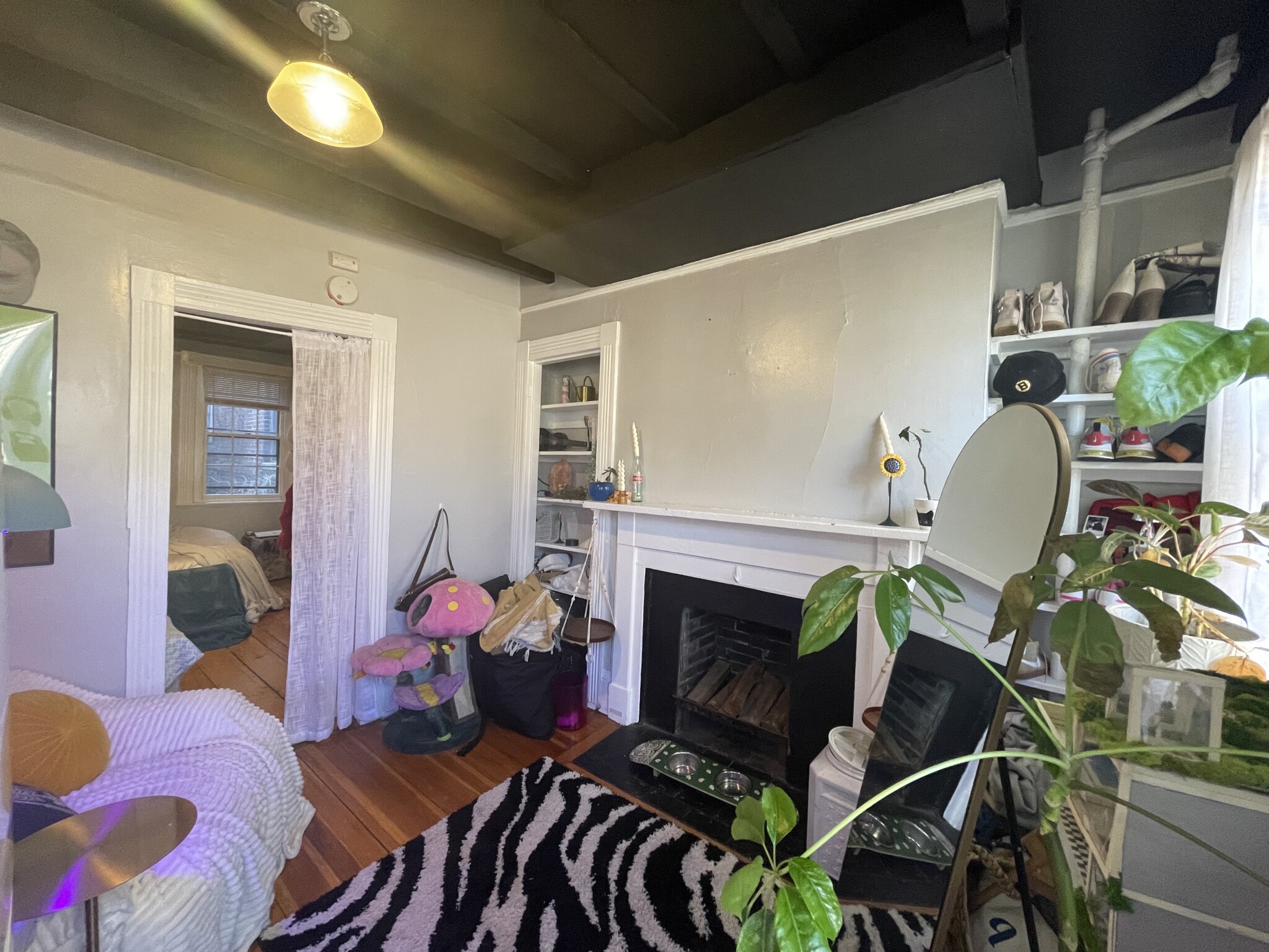 2 Champney Pl, Beacon Hill