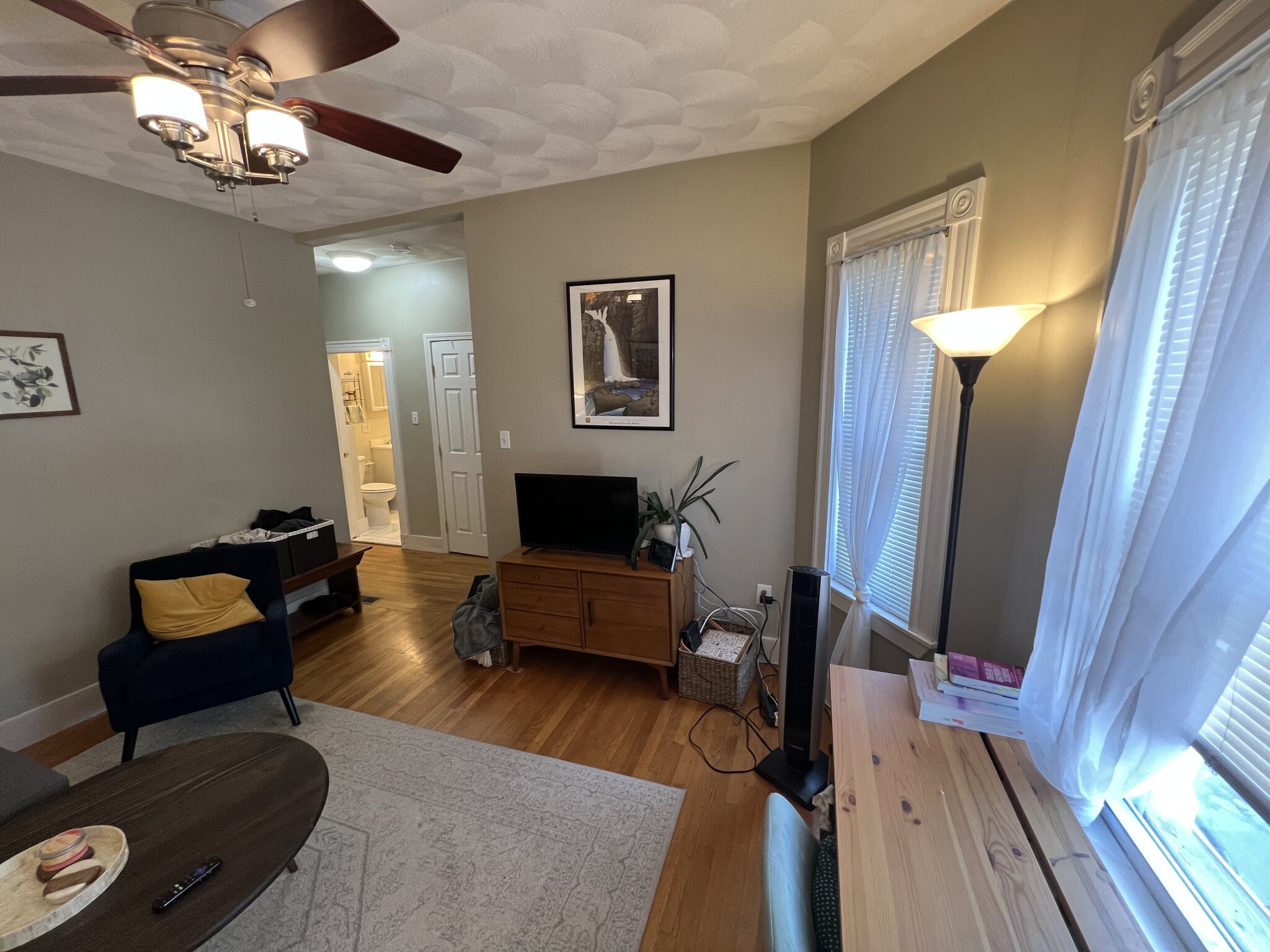 24 Ellington Rd, Davis Square