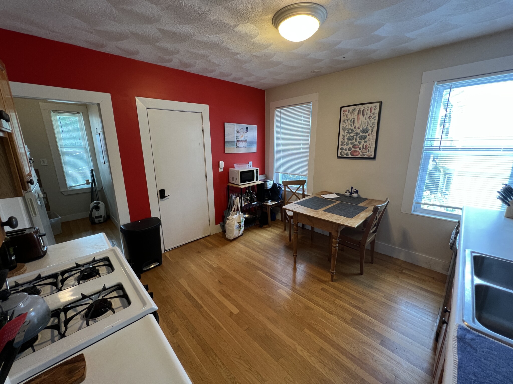 24 Ellington Rd, Davis Square