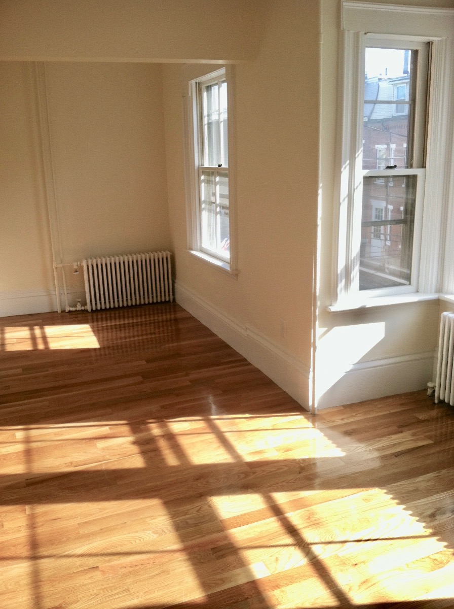 126 Saratoga St, East Boston